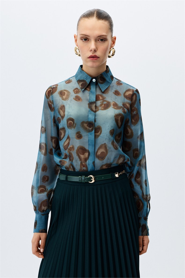 Desenli gömlek