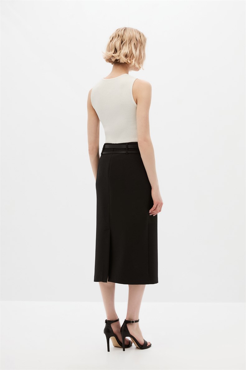 9286-0231 SKIRT