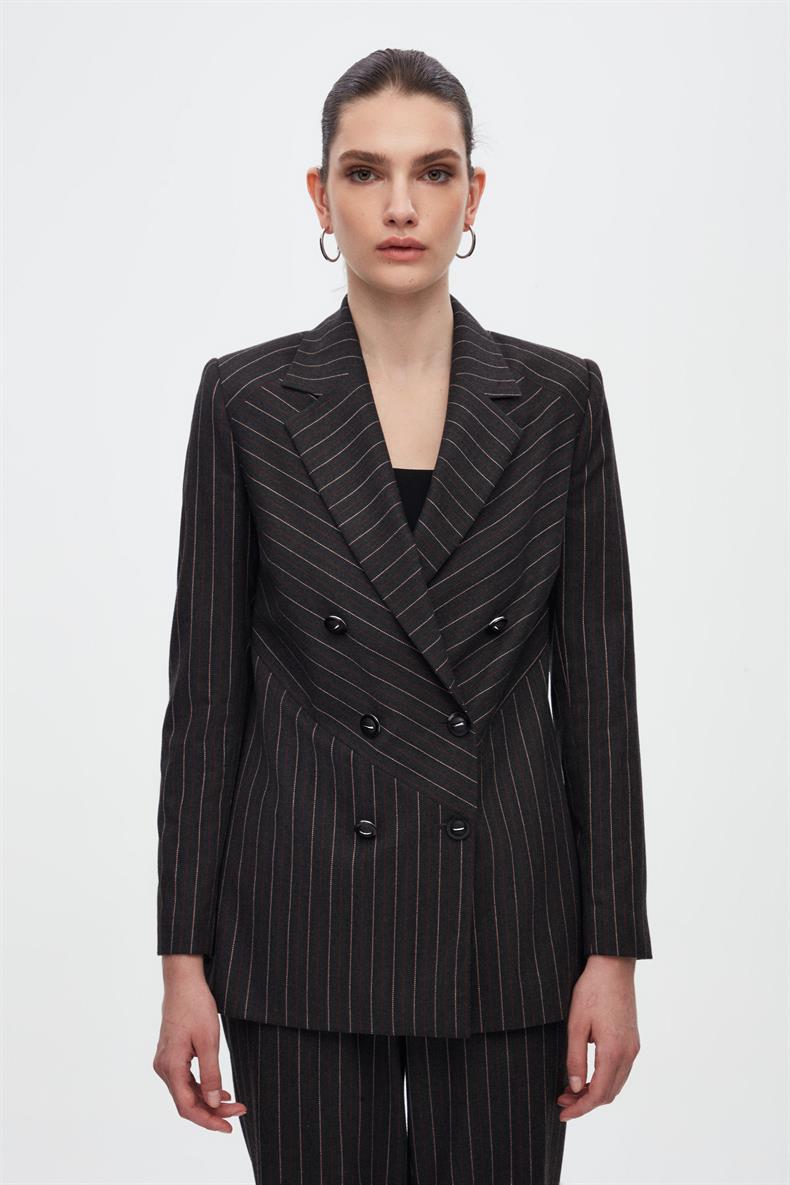 ÇİZGİLİ KRUVAZE BLAZER TAKIM