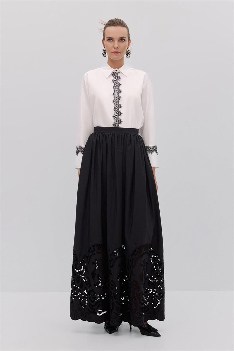 Dantel Detaylı Beyaz Gömlek