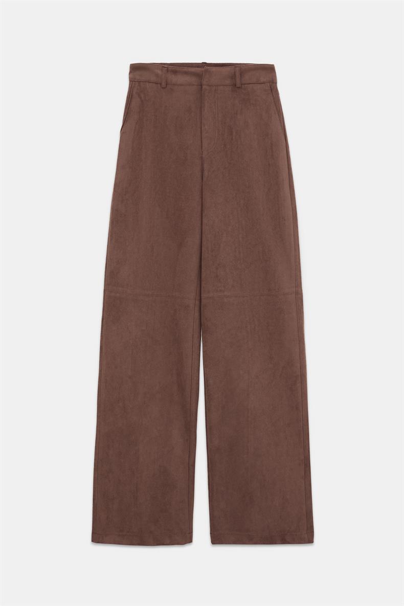 SÜET DİKİŞ DETAYLI BORU PAÇA PANTOLON