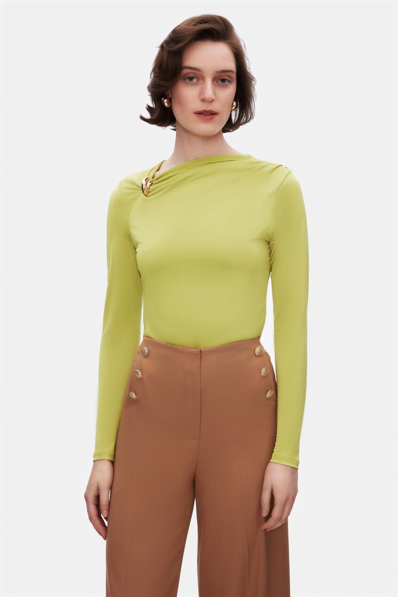 YEŞİL AKSESUAR DETAYLI BODY