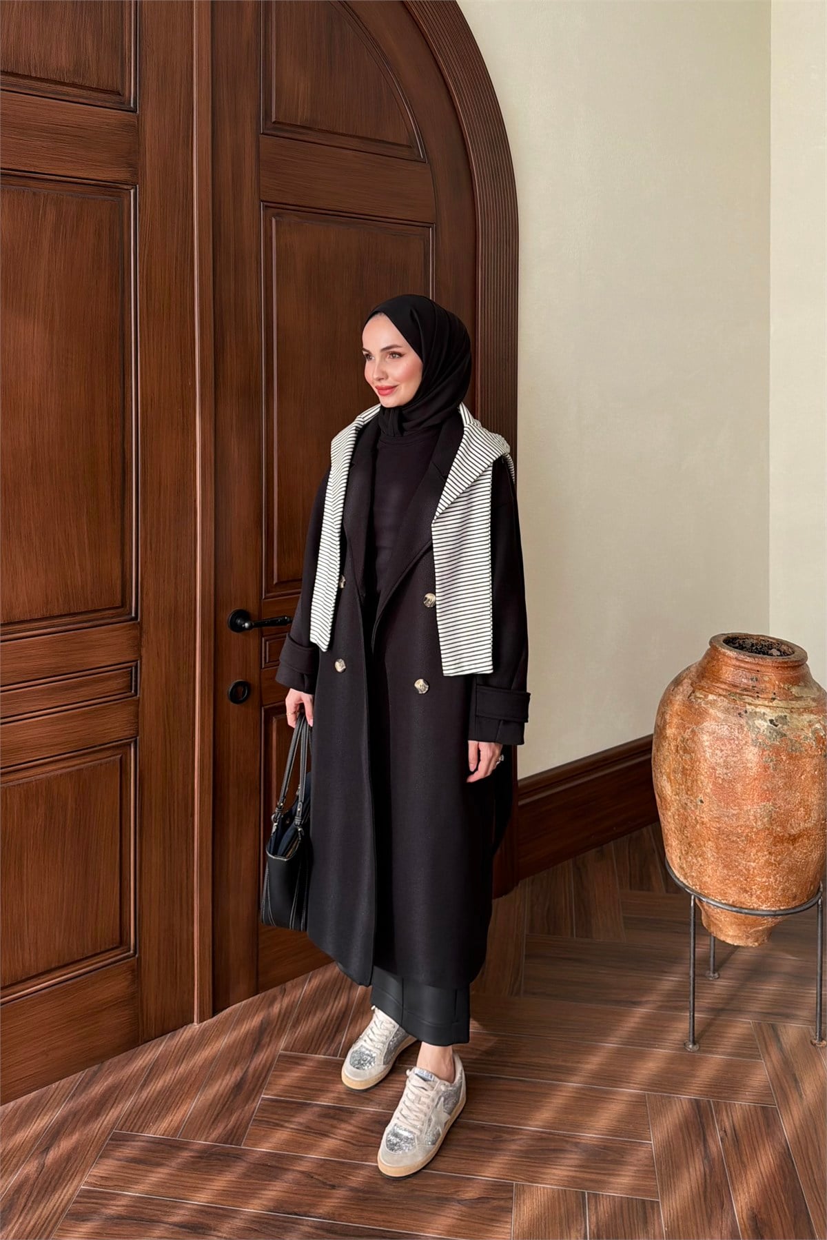 Amora Kaşe Kaban - SİYAH