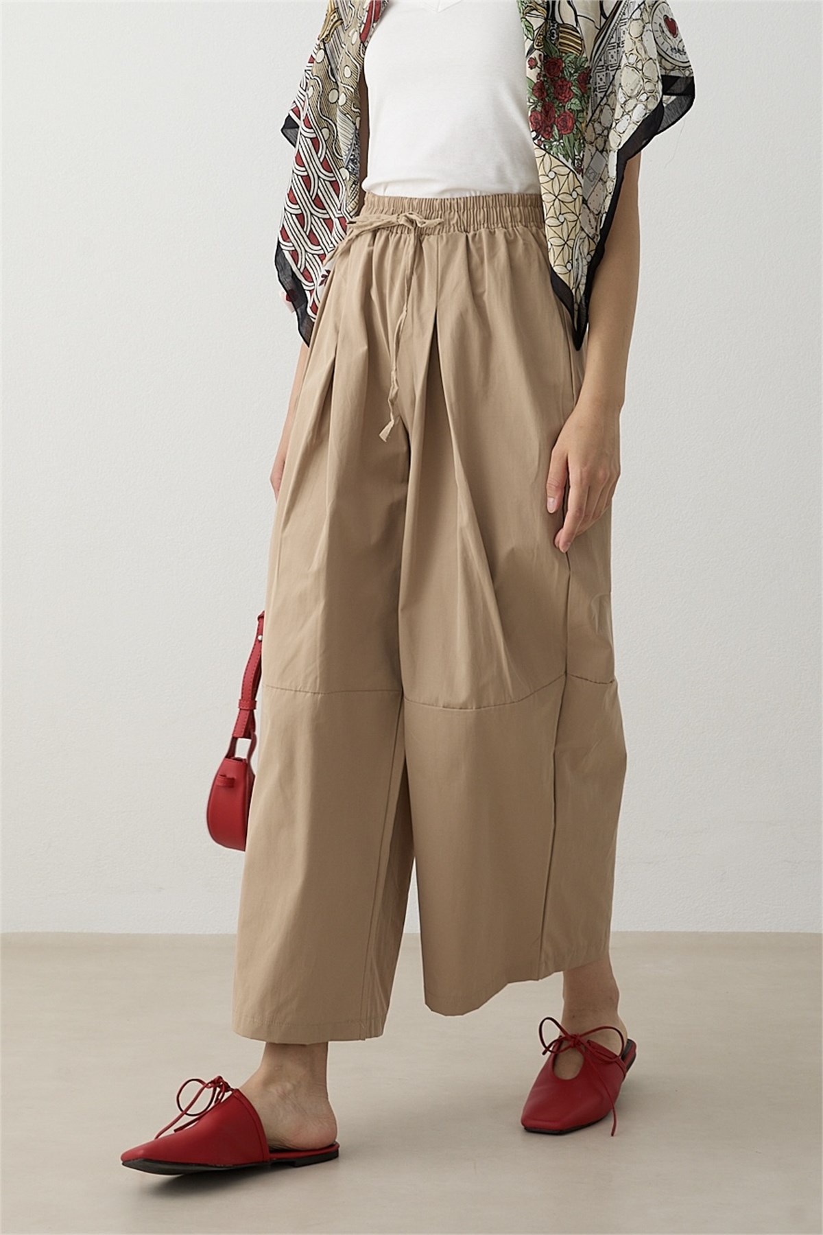 Beli İp Bağlamalı Pantolon - CAMEL