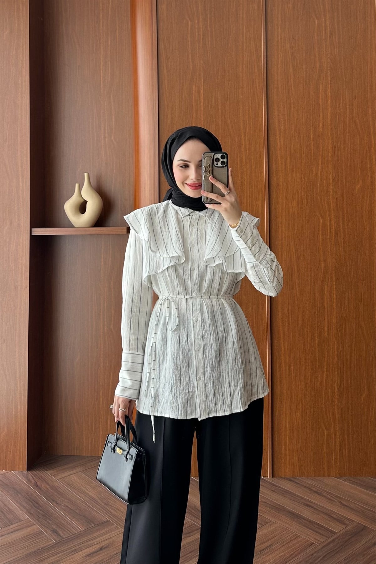 Çizgili Pelerin Detay Gömlek - BEYAZ