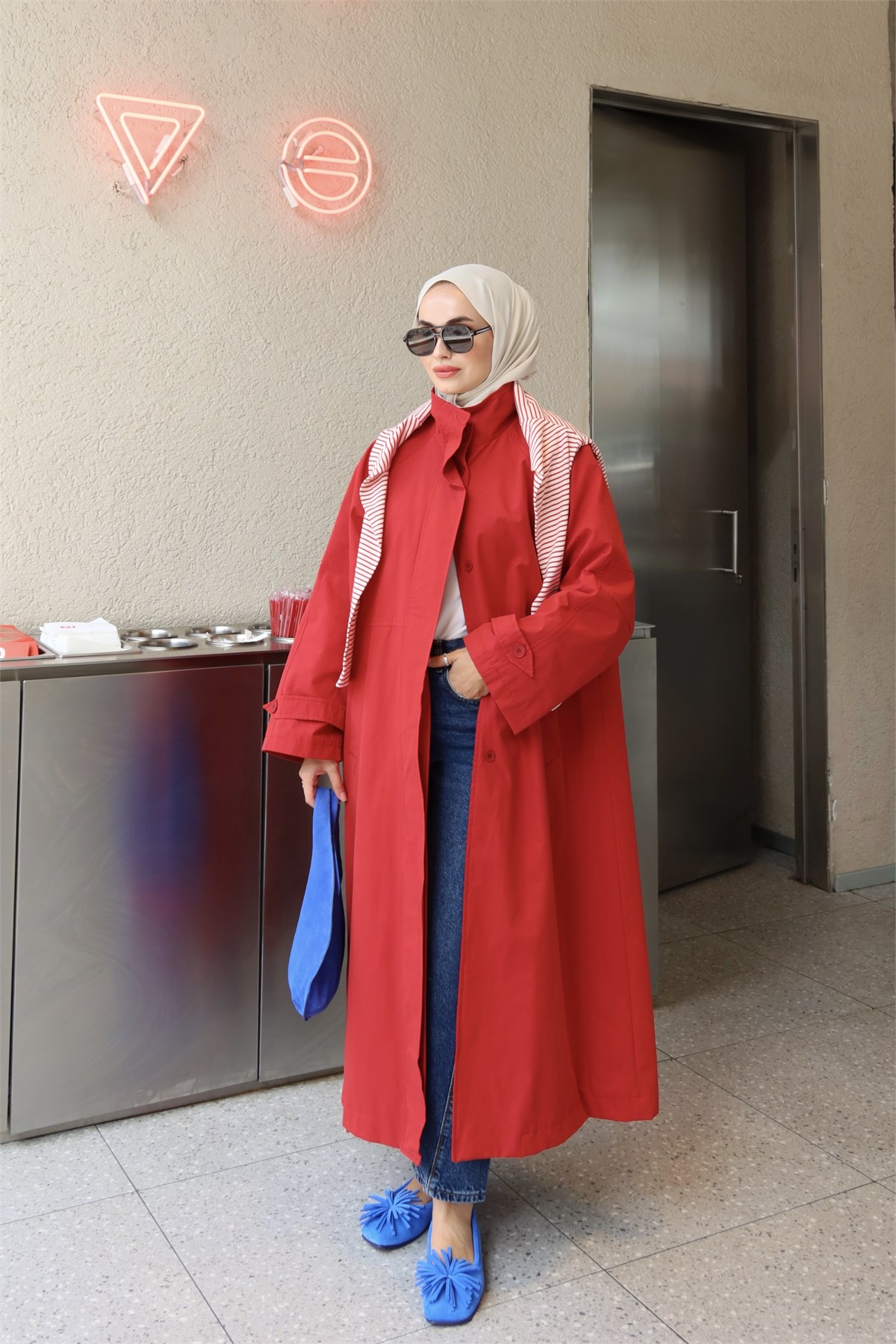Dik Yaka Detaylı Trenç - KIRMIZI