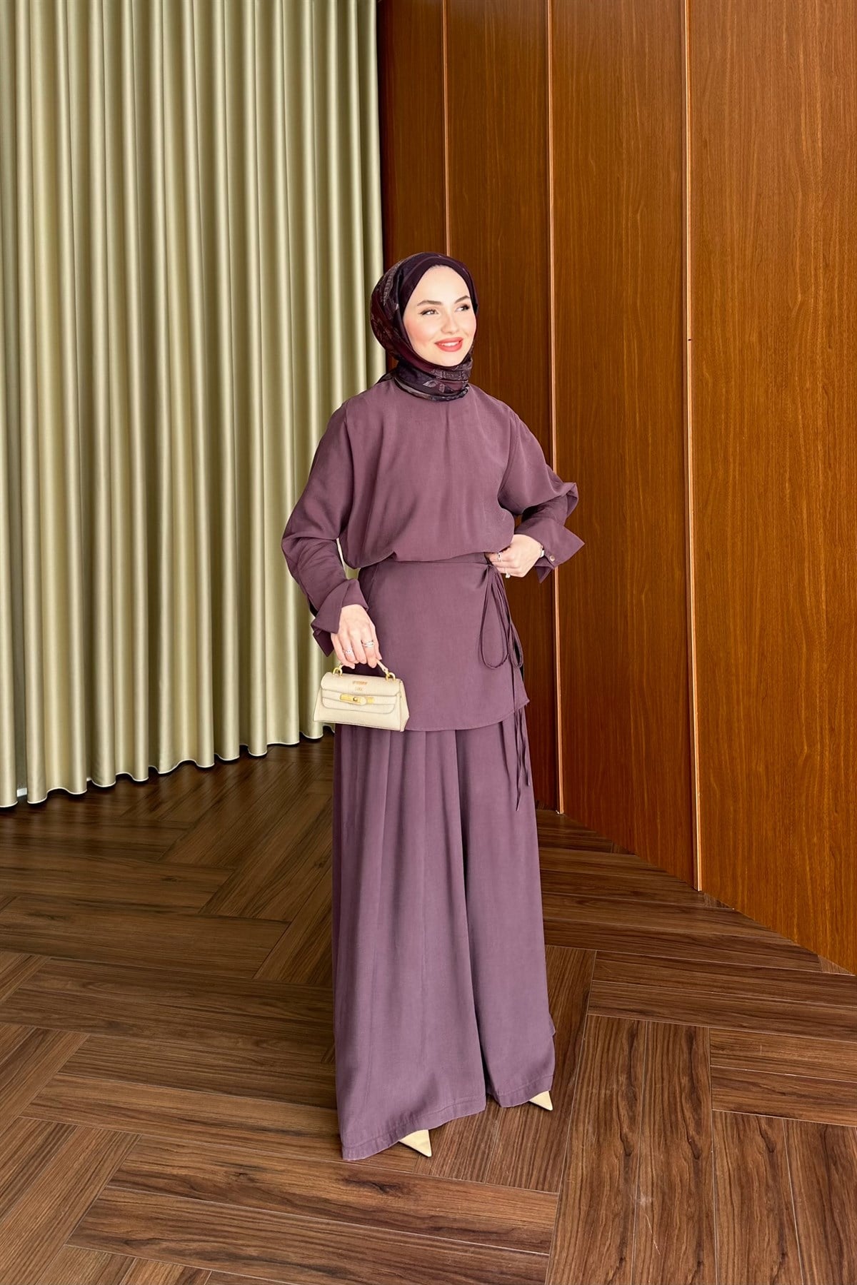 Vera Kemerli Pantolonlu Takım - MÜRDÜM