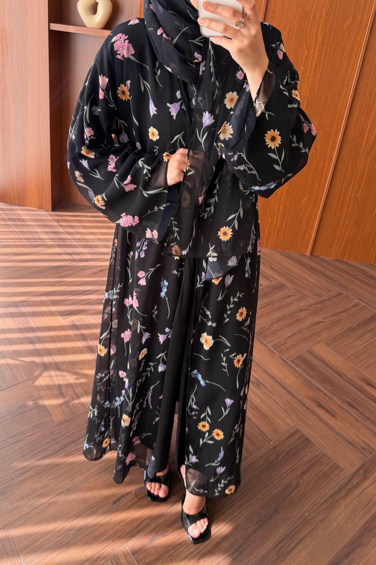 Vera Şallı Desenli Abaya Takım - SİYAH