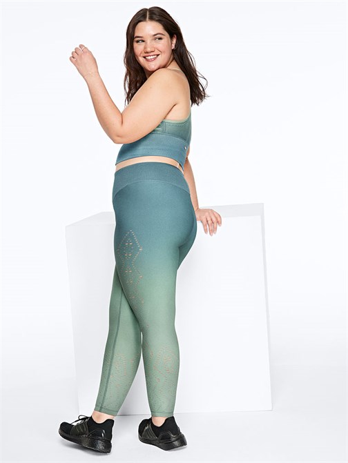 SEAMLESS TAYT