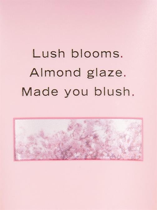Velvet Petals Vücut Losyonu