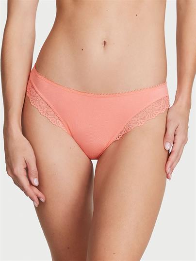 Arkası Dantelli Esnek Pamuklu Bikini Külot