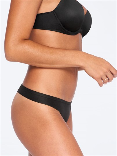 SEAMLESS TANGA KÜLOT