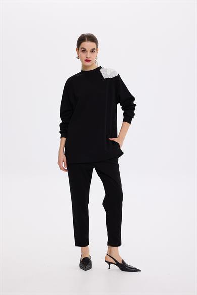 AKSESUARLI COMFORT SWEATSHİRT SİYAH