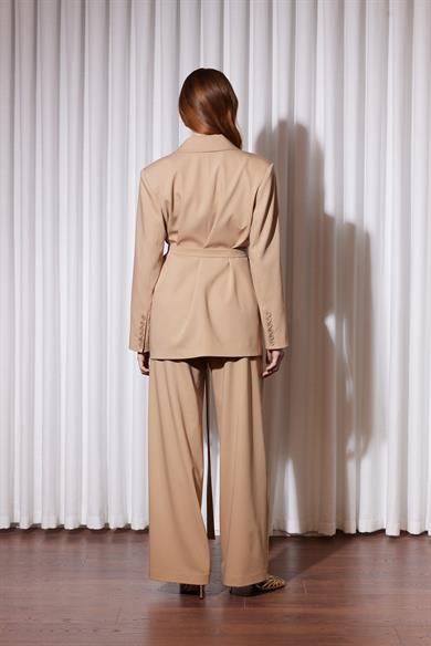 MONTERA CEKETLİ TAKIM CAMEL