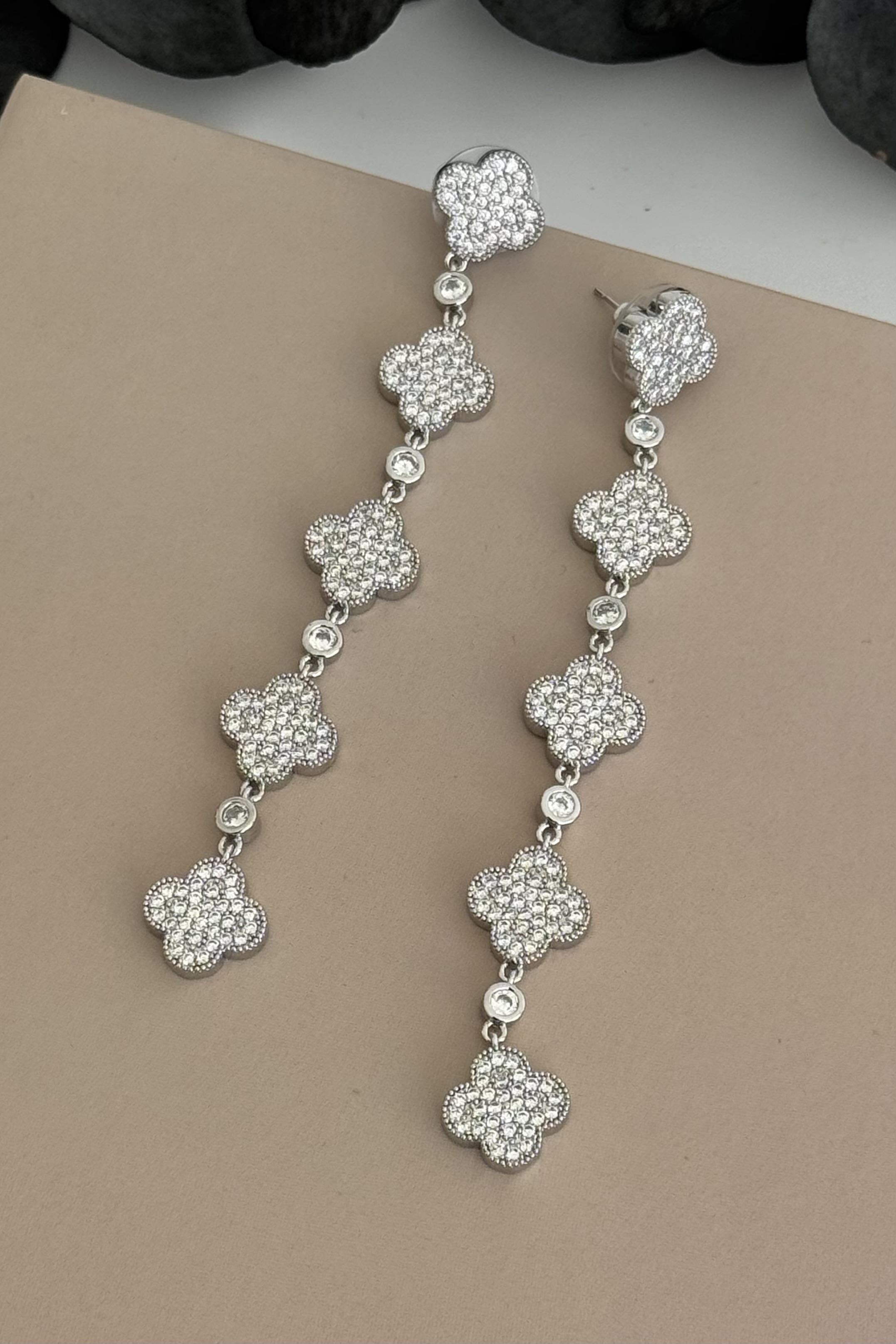 Charm Cascade Küpe