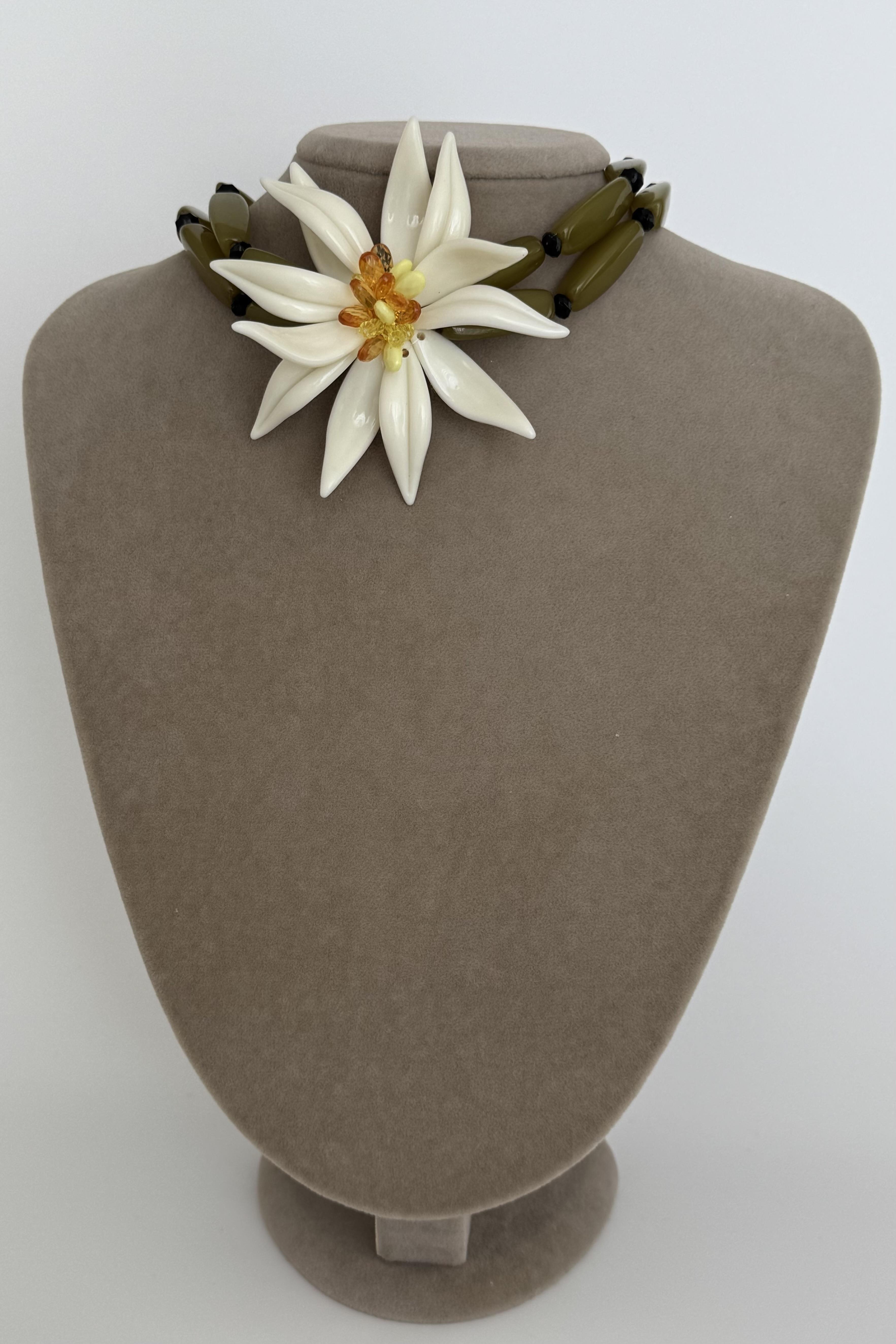 Florax Olive Bloom