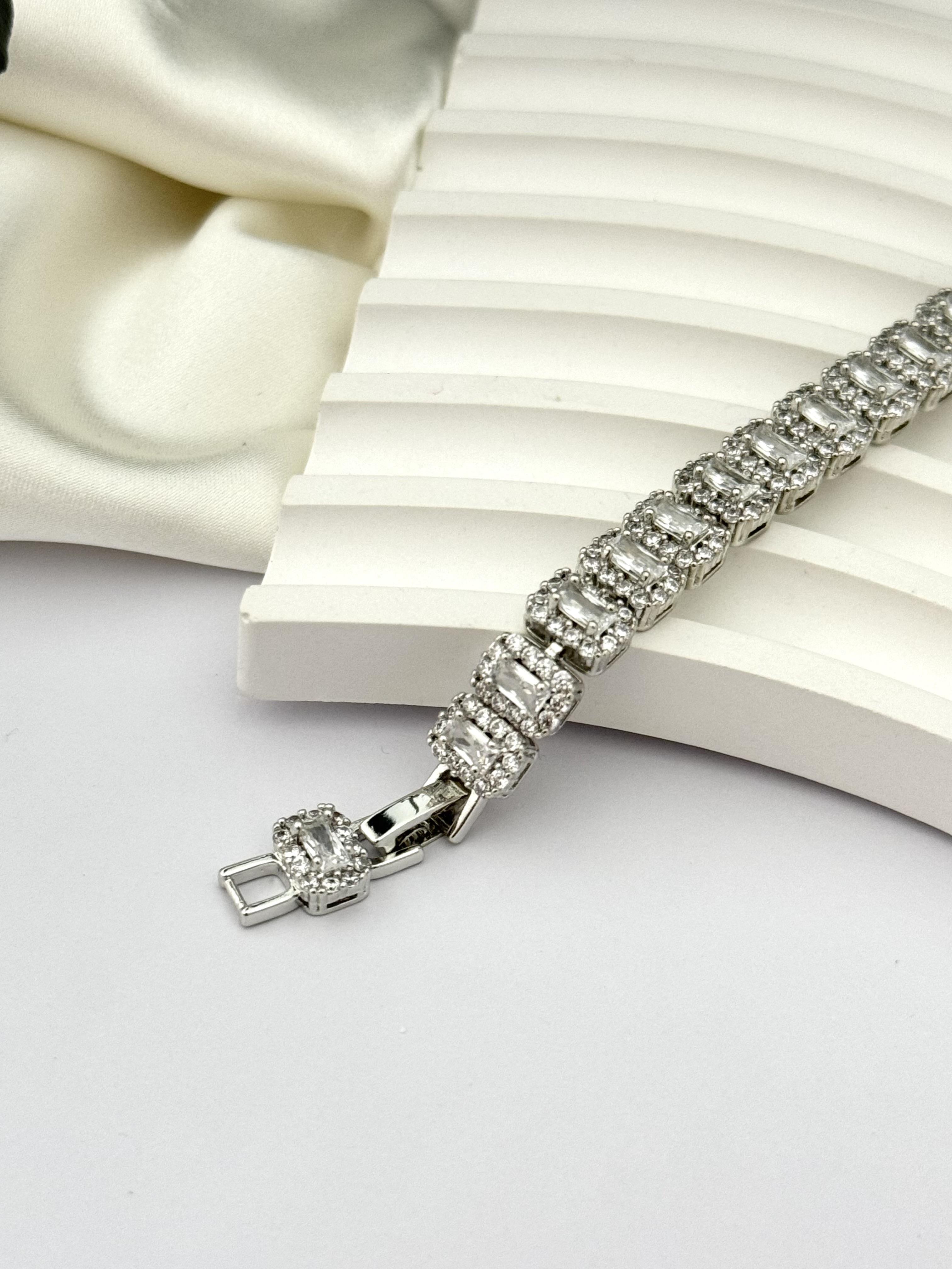 Jovana Su Yolu Bileklik