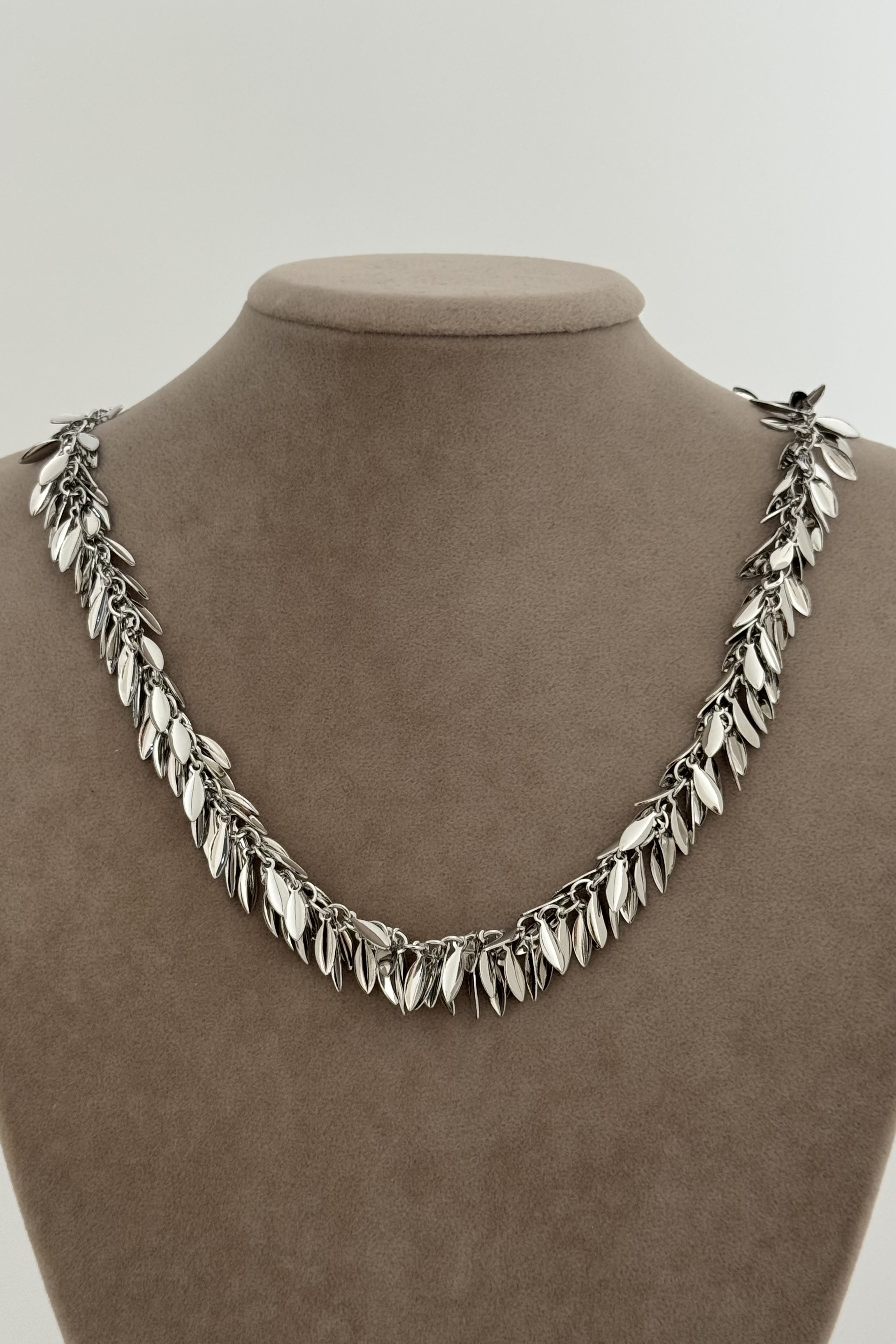 Laurel Silver Kolye