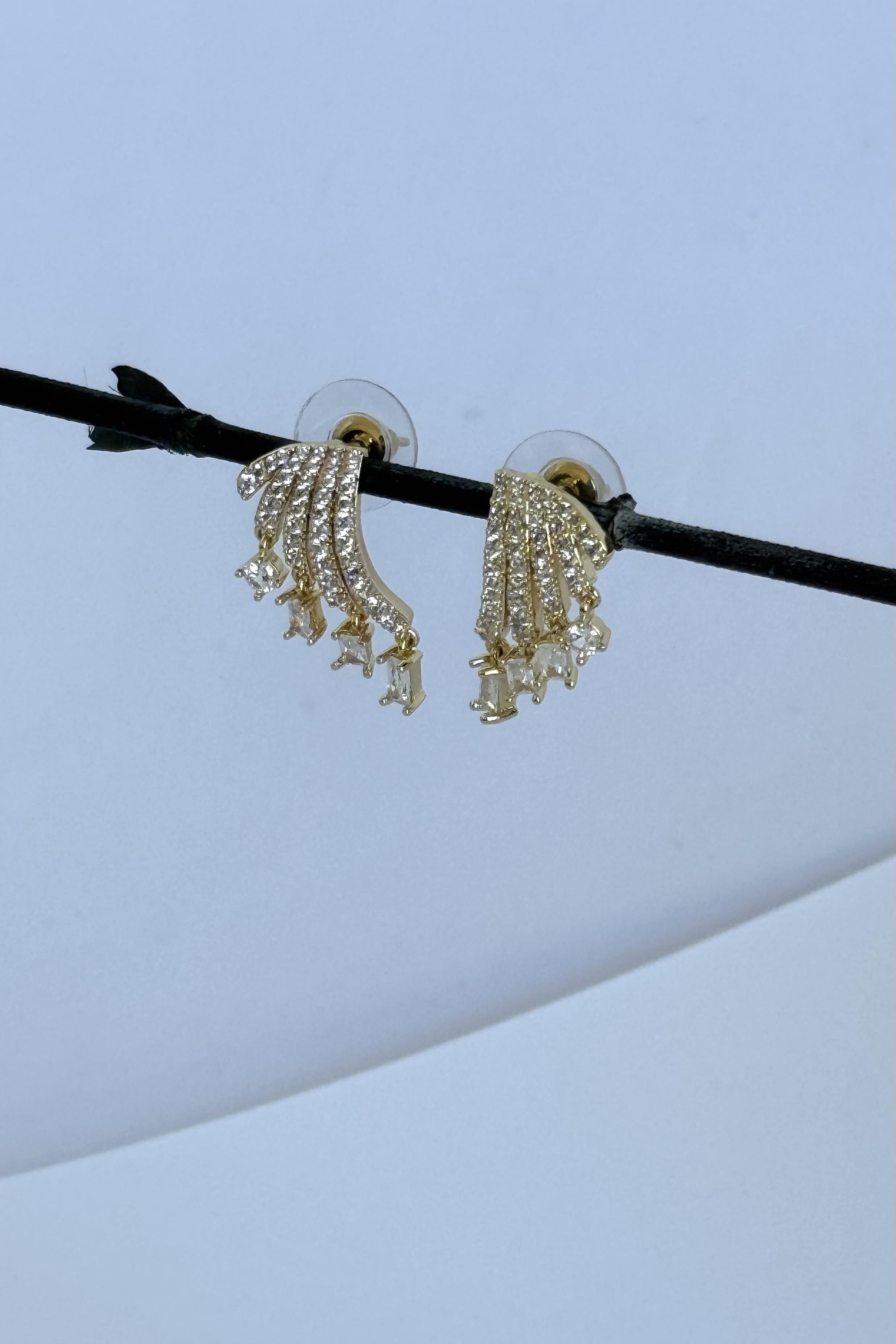 Sallantılı Taşlı Küpe