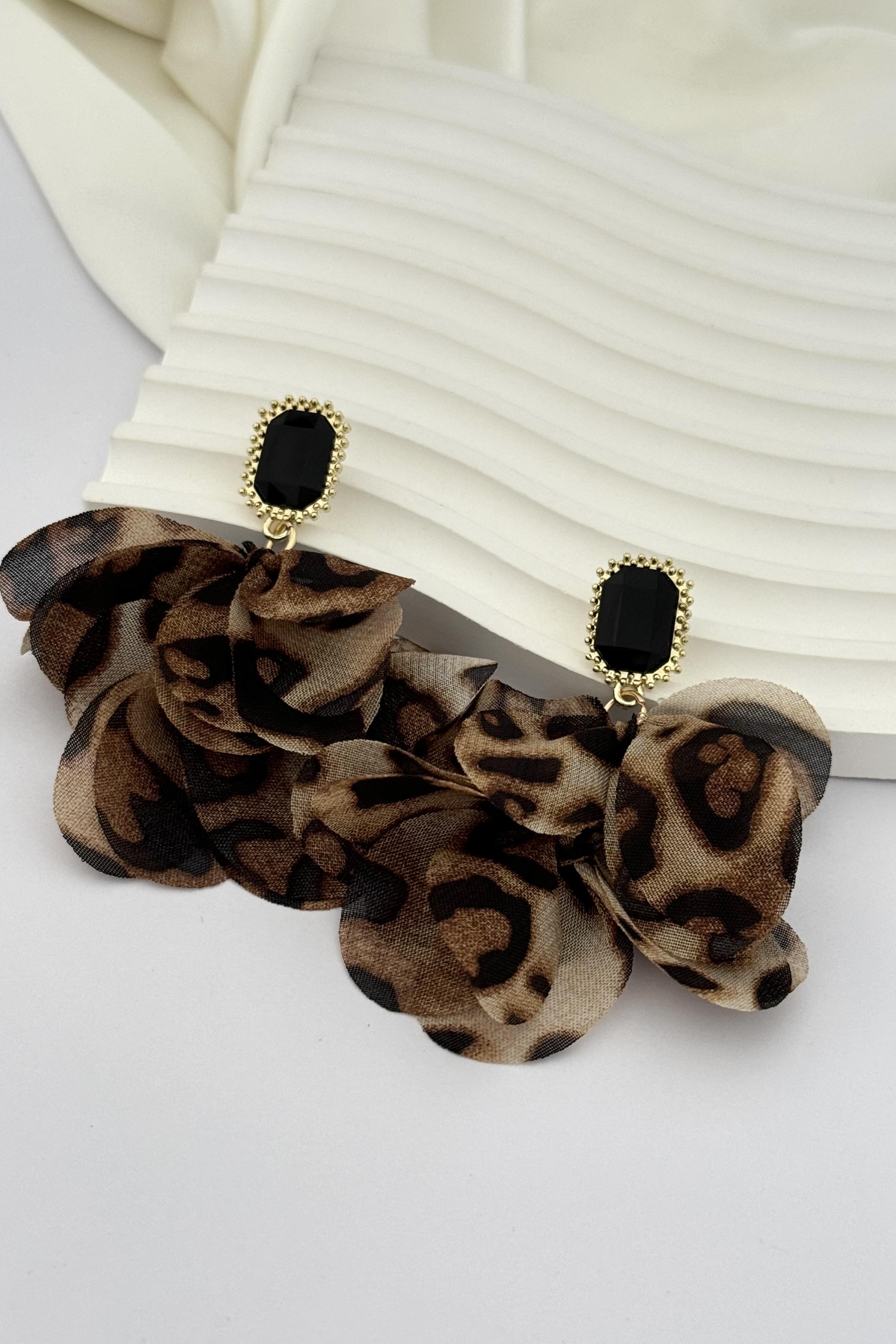 Siyah Taşlı Leopar Küpe