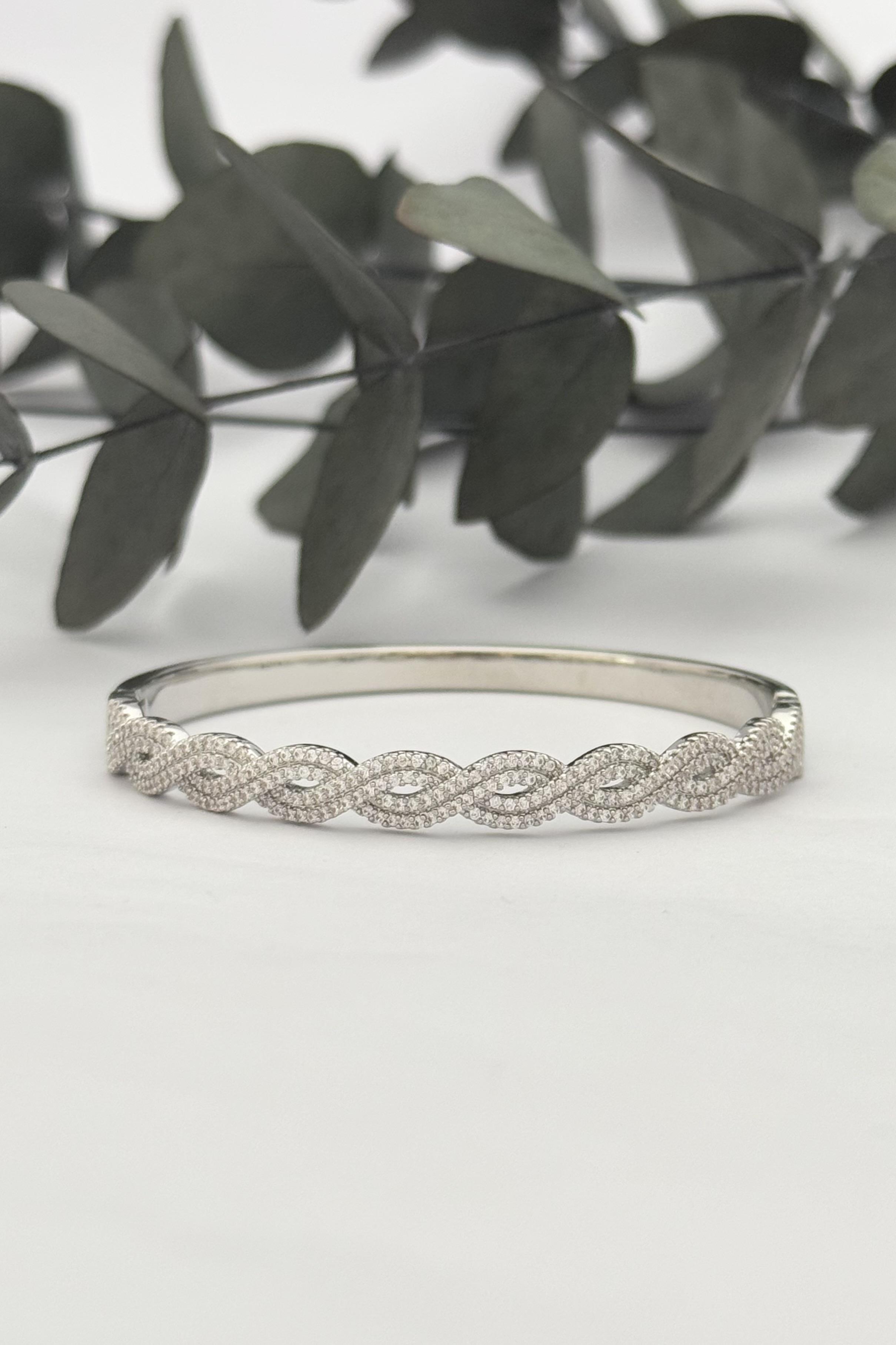 Taşlı Silver Kelepçe Bileklik