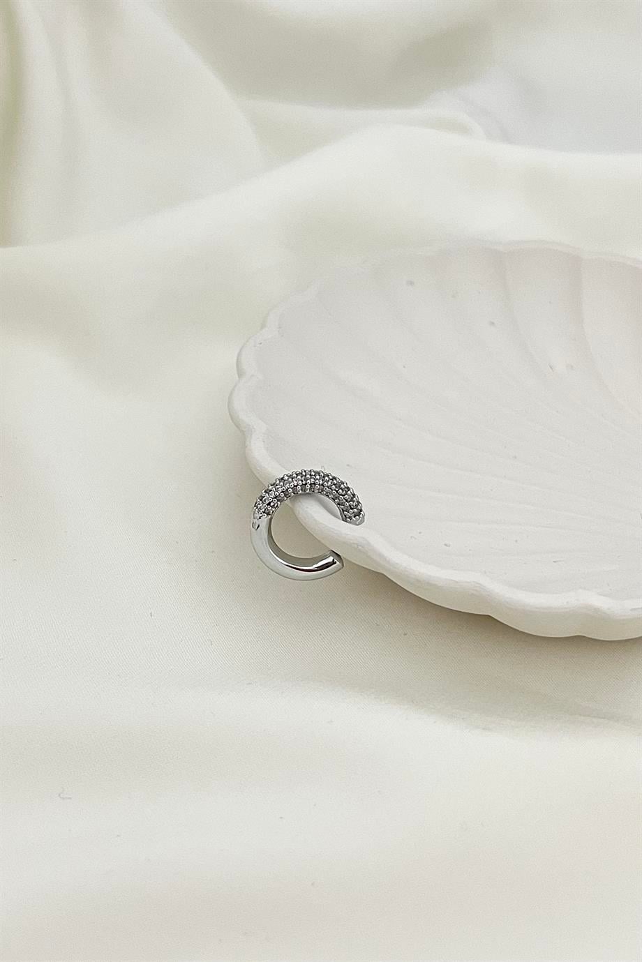 Taşlı Silver Kıkırdak Küpe