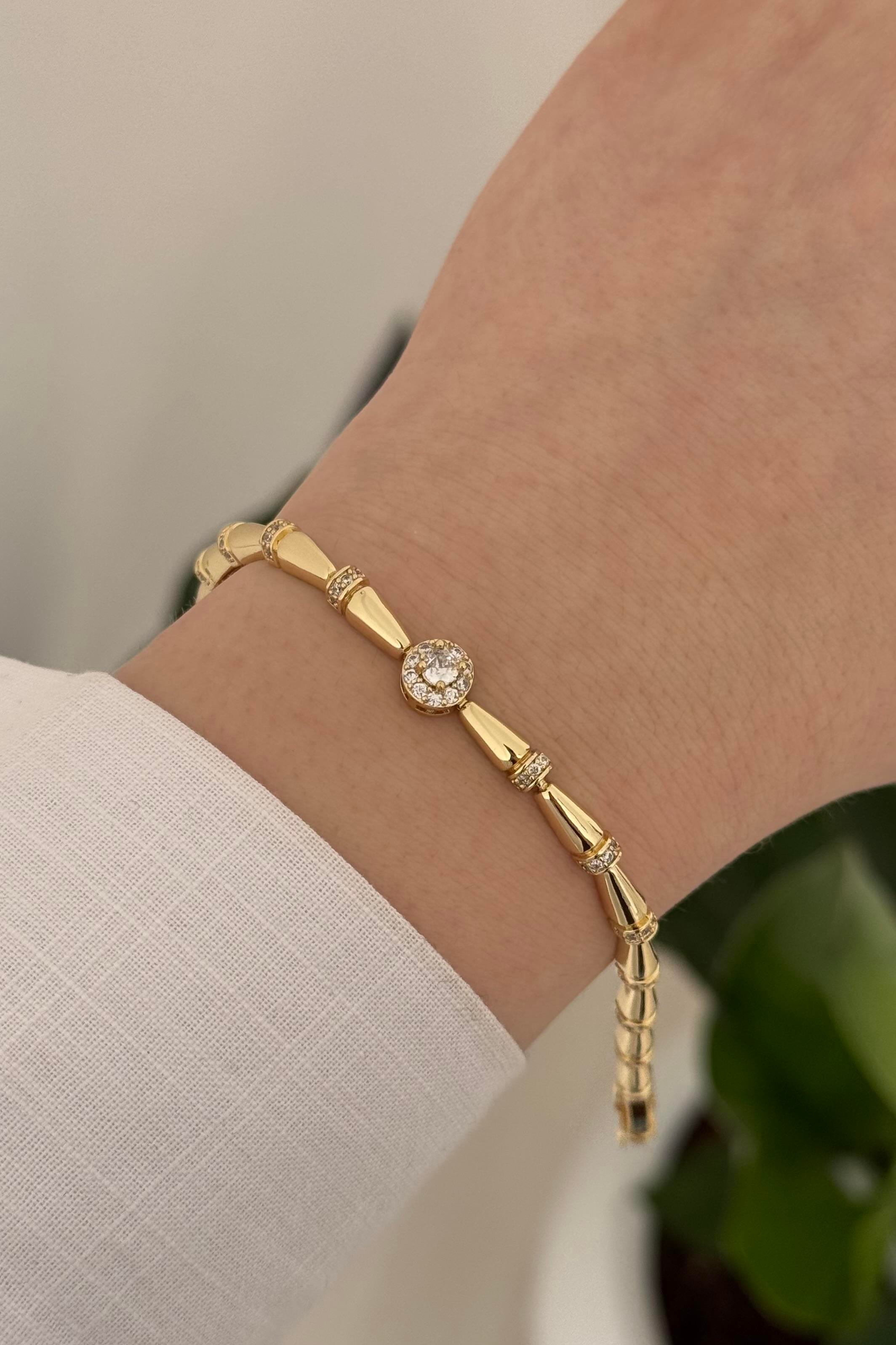 Teardrop Line Bileklik