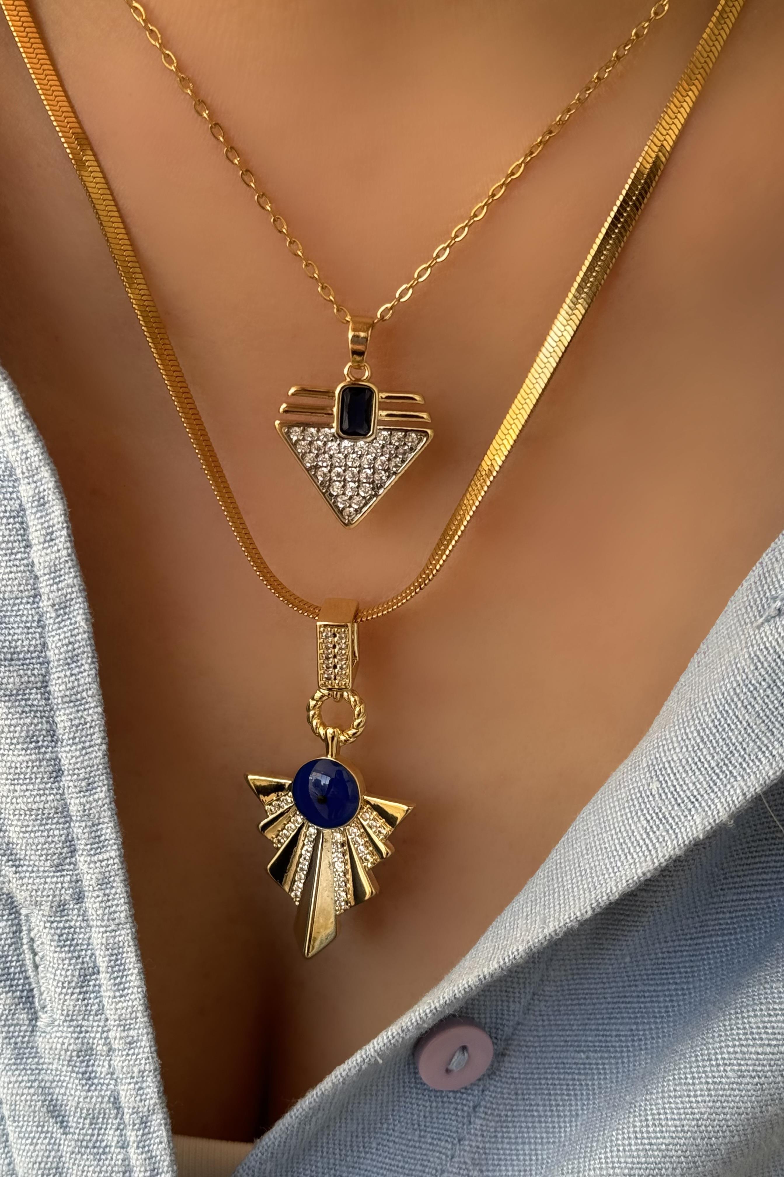 Triangle Night Blue Kolye