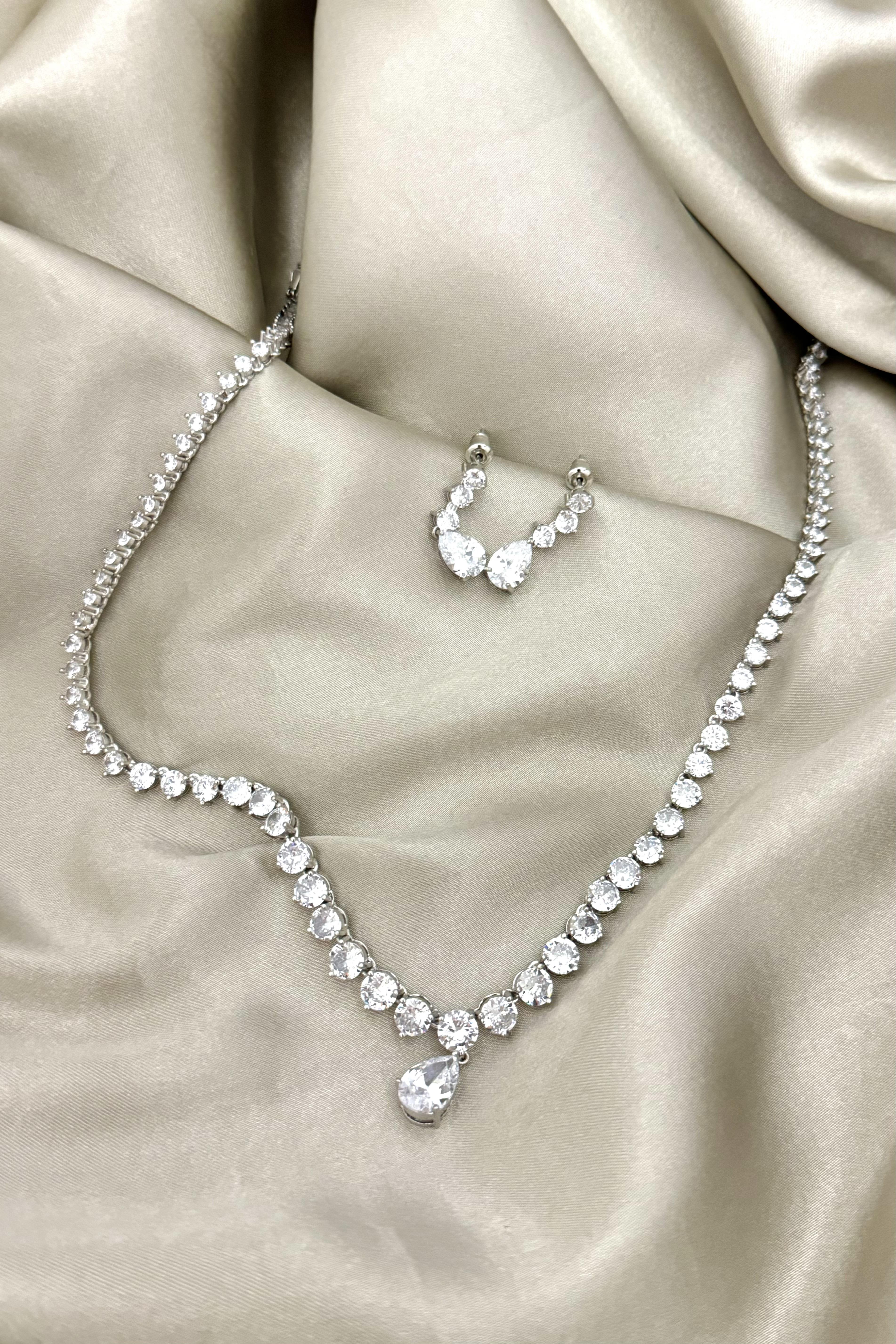 Viola Kolye-Küpe Set