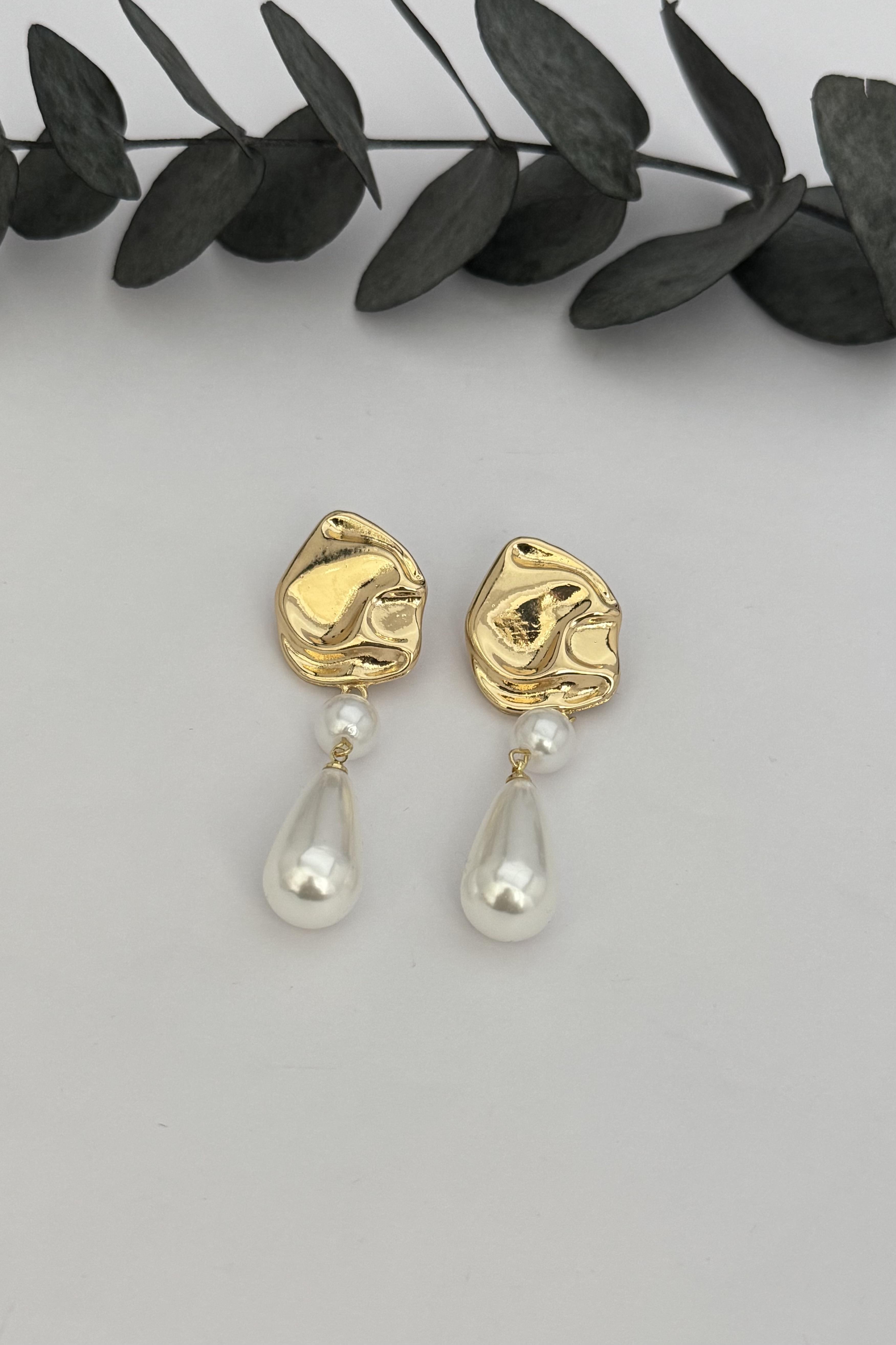 White Pearl Küpe