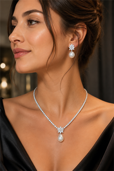  Pearl Grace Kolye-Küpe Set