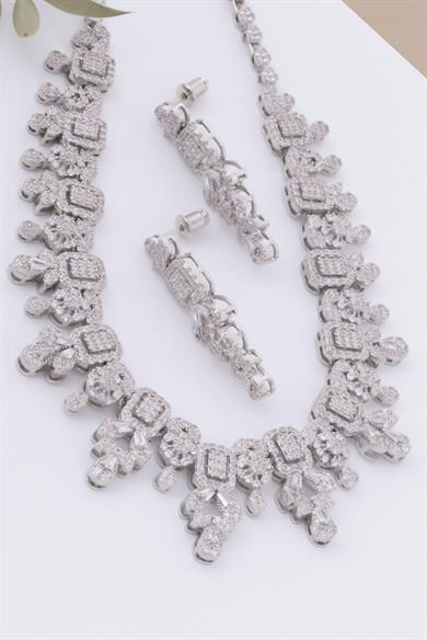 Catherine Kolye-Küpe Set