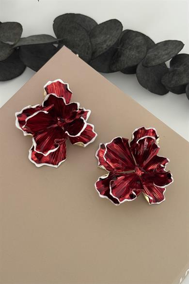 Crimson Bloom Metalik Kırmızı Küpe