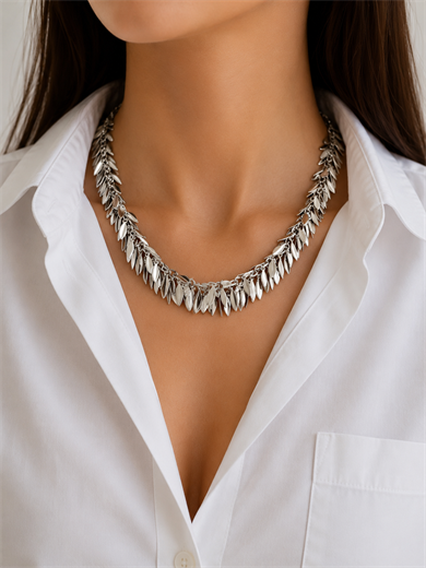 Laurel Silver Kolye