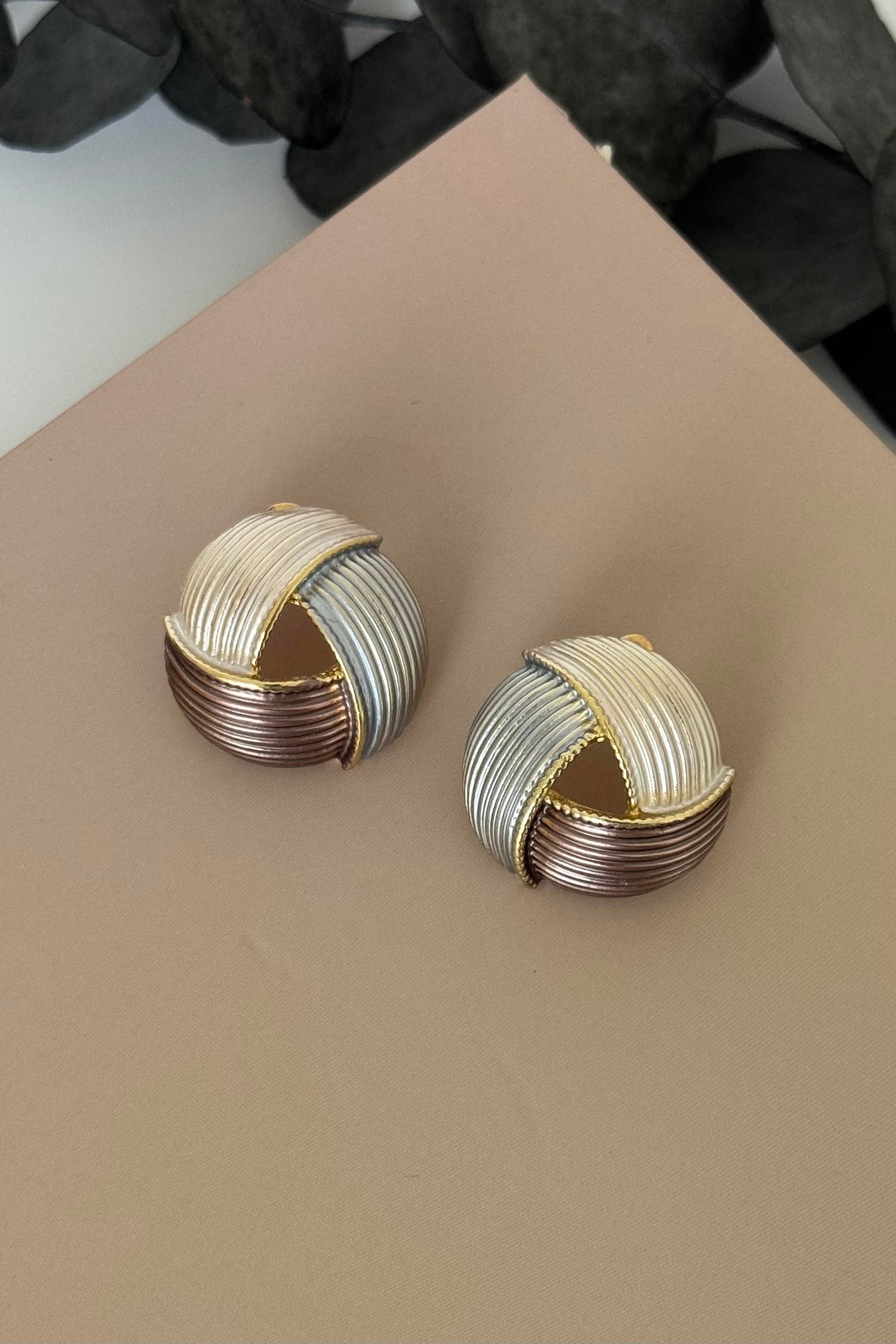 Continuum Küpe