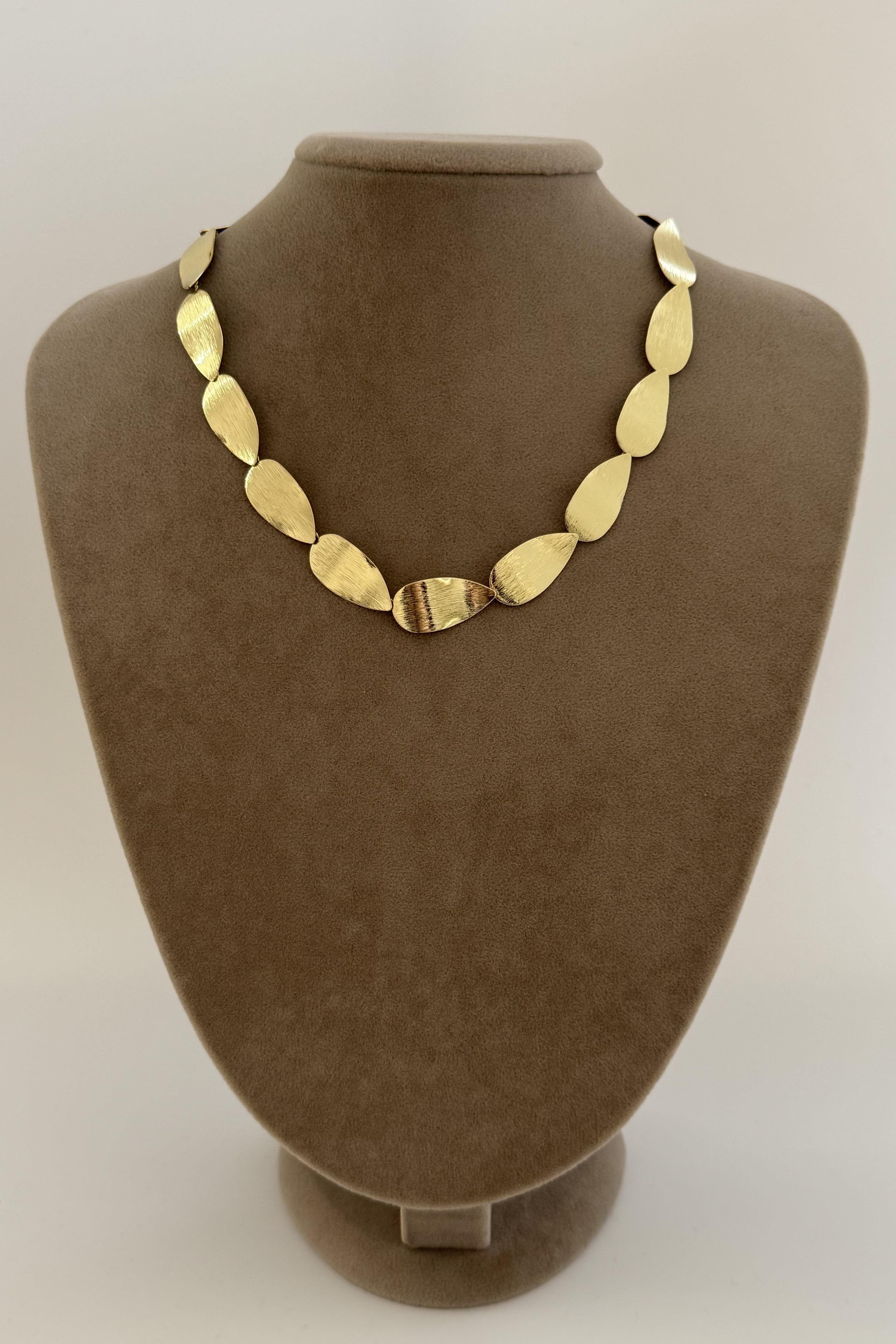 Damla Pul Motifli Gold Kolye