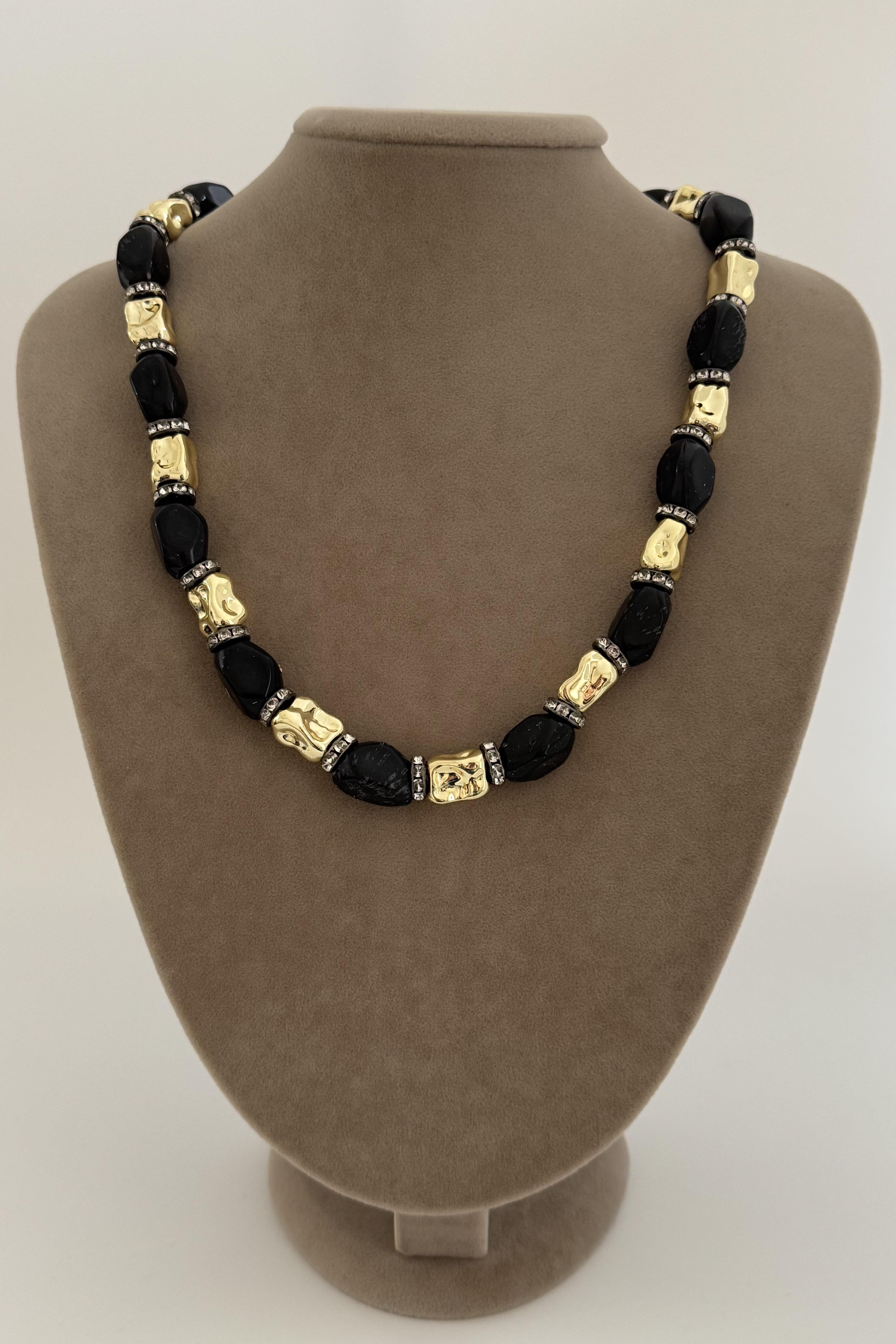 Earth Gold Siyah Kolye