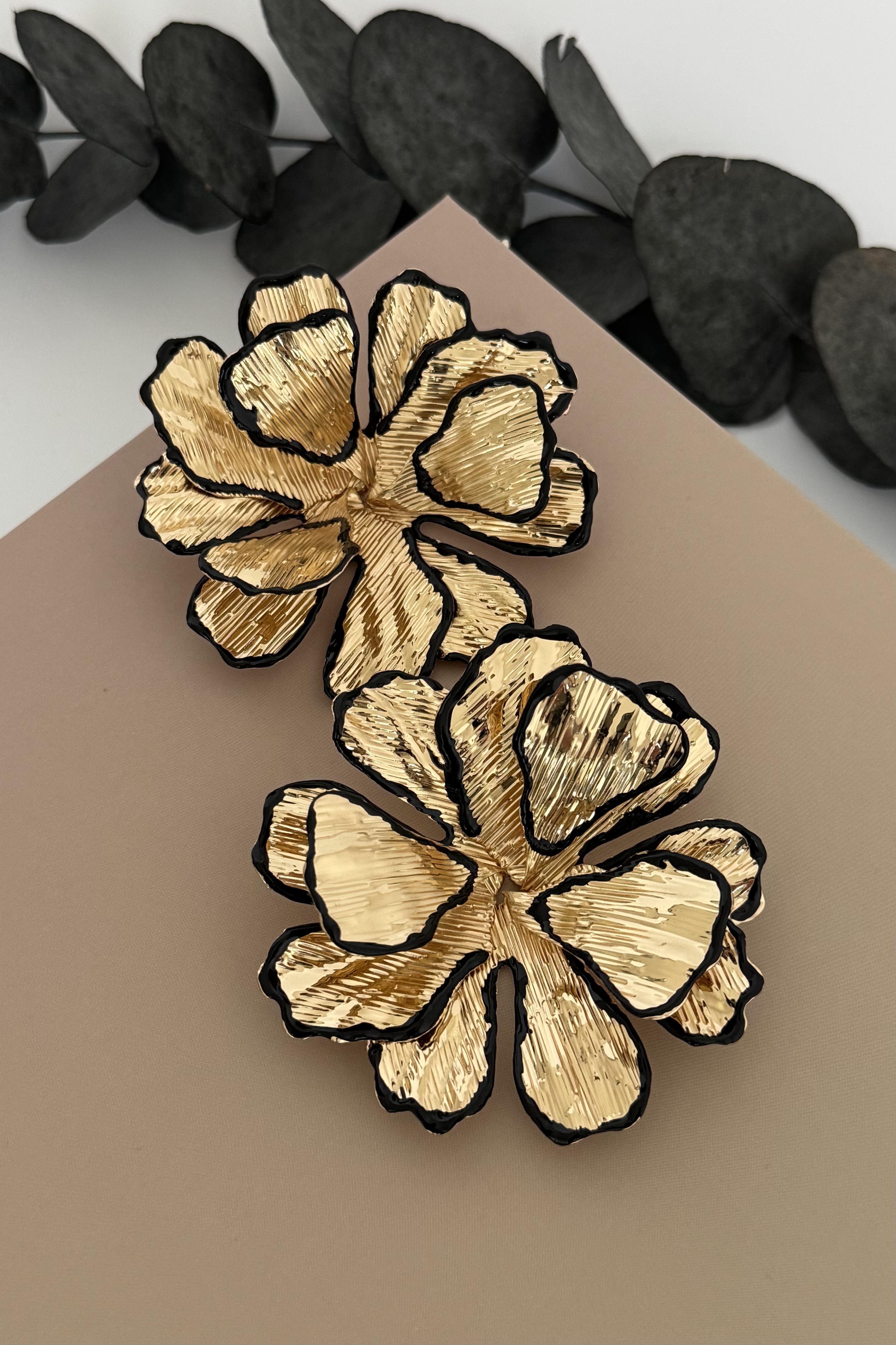 Gilded Küpe
