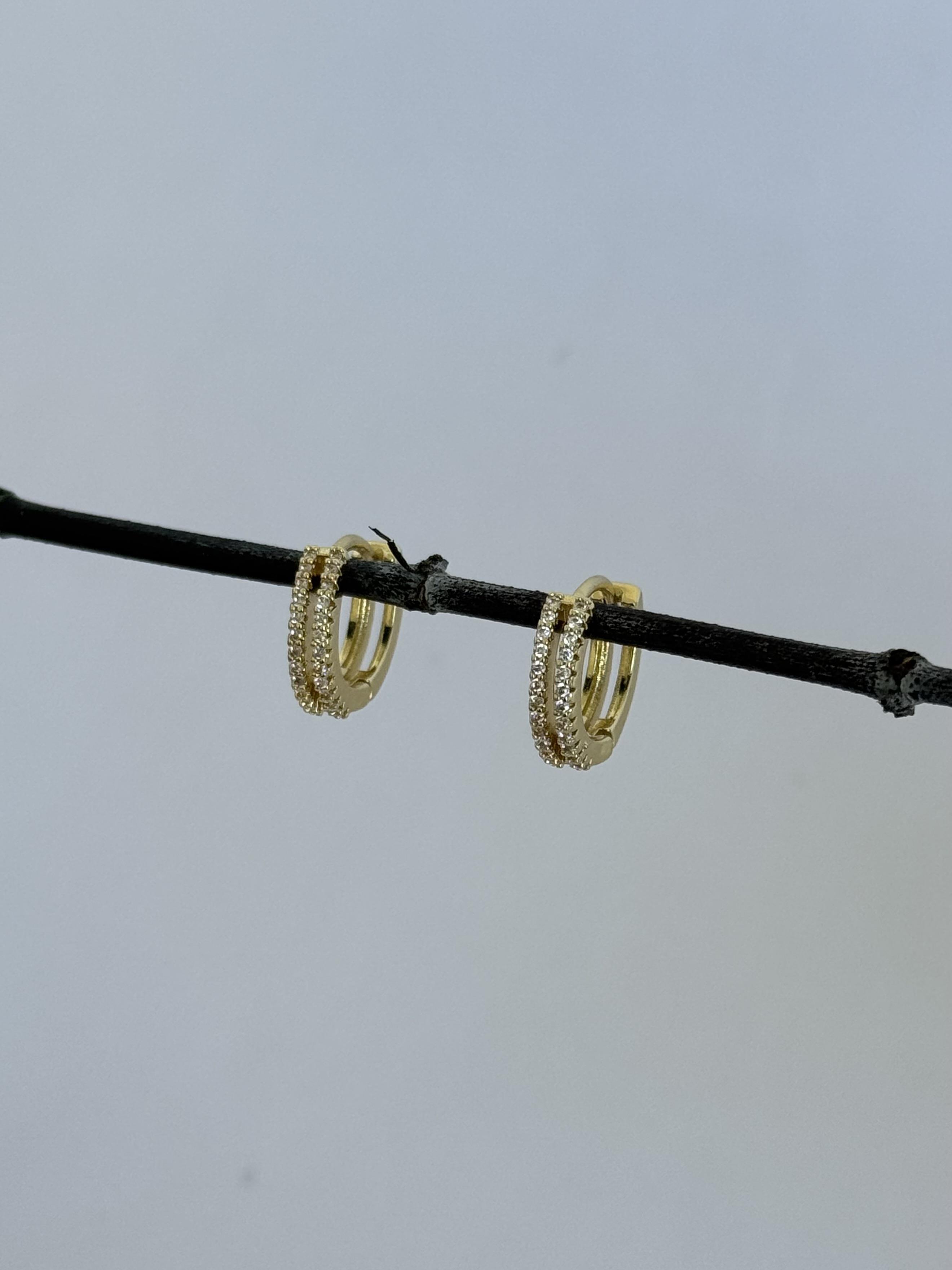 Taş Detaylı Halka Küpe