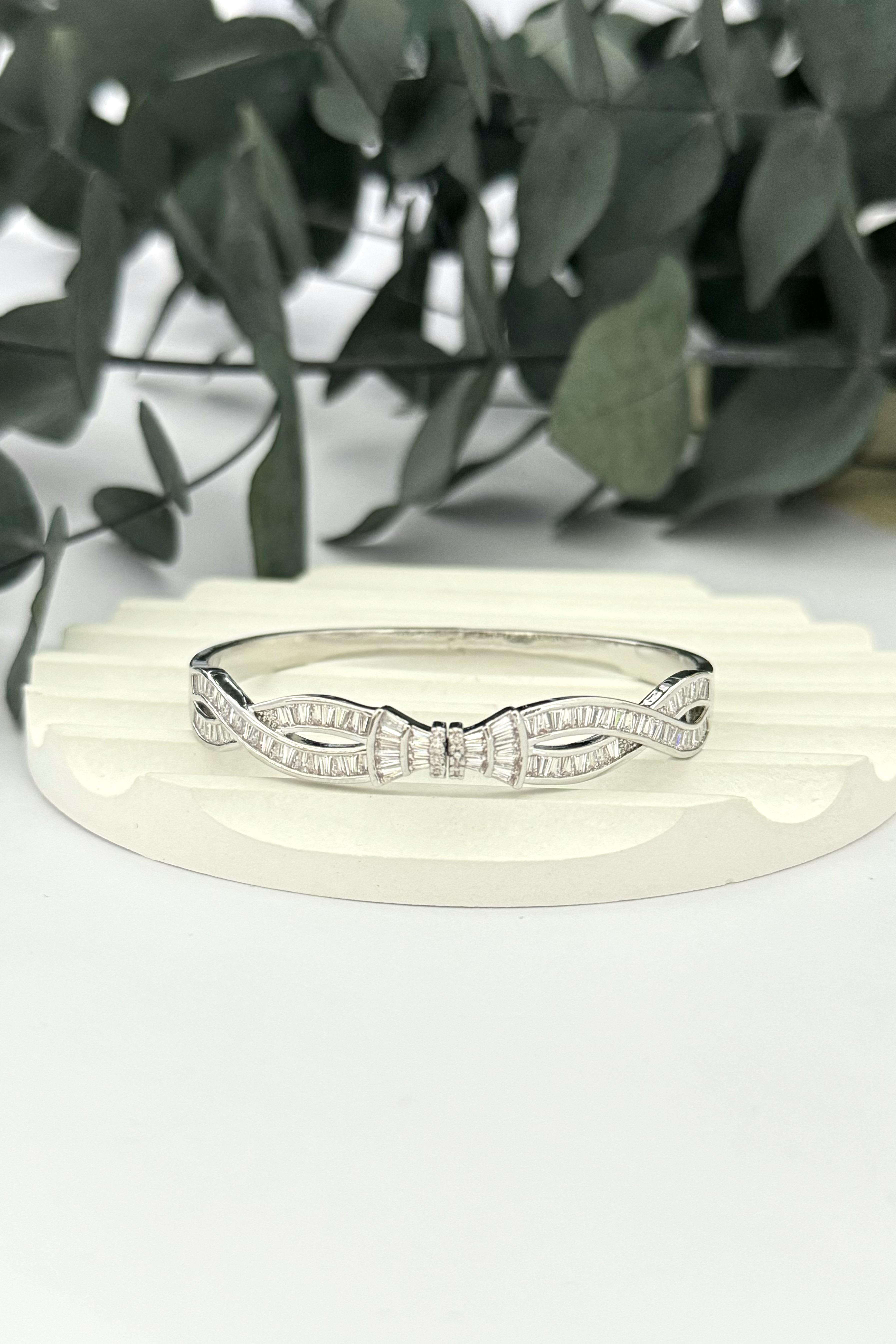 Taşlı Kelepçe Bileklik