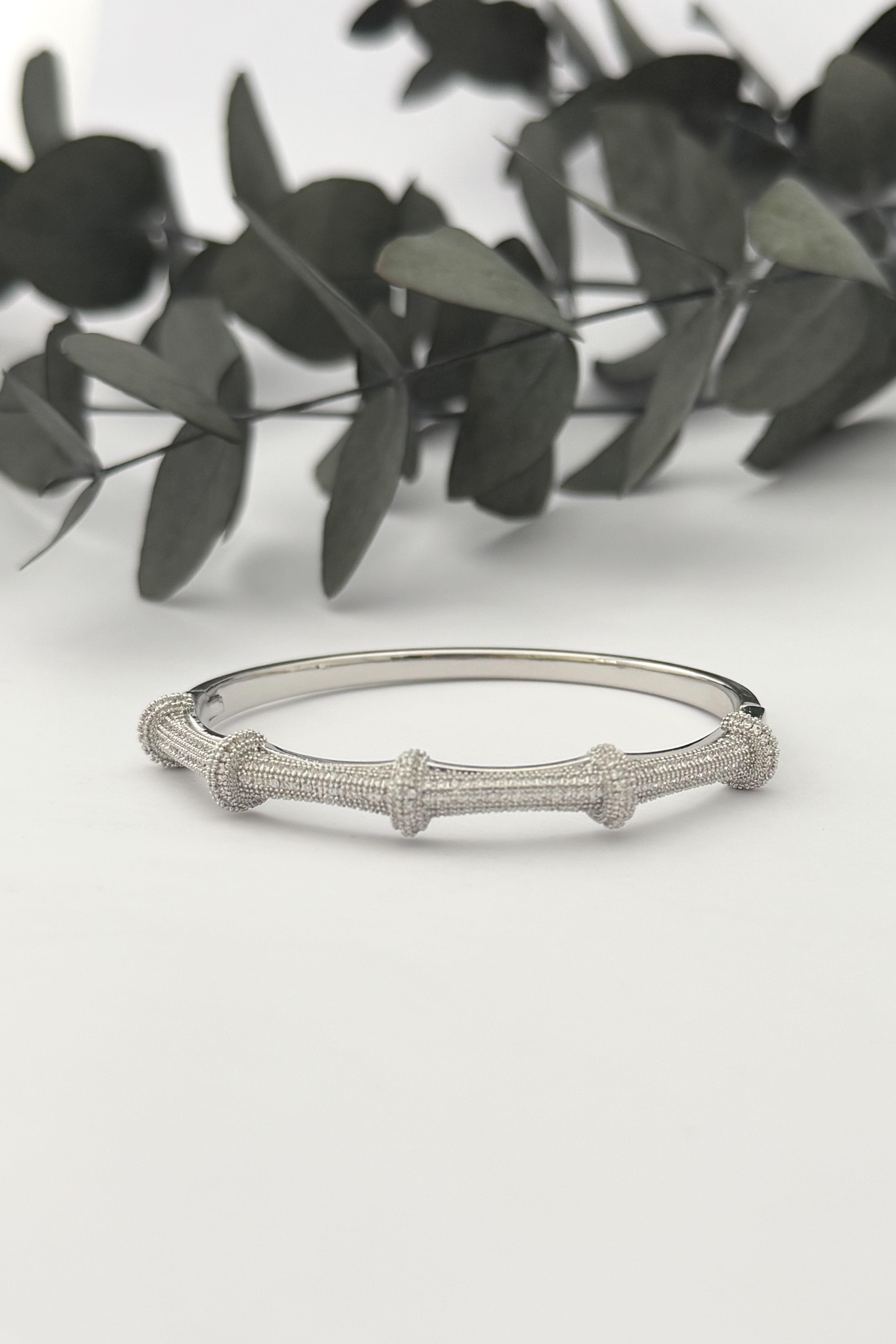 Taşlı Silver Kelepçe Bileklik