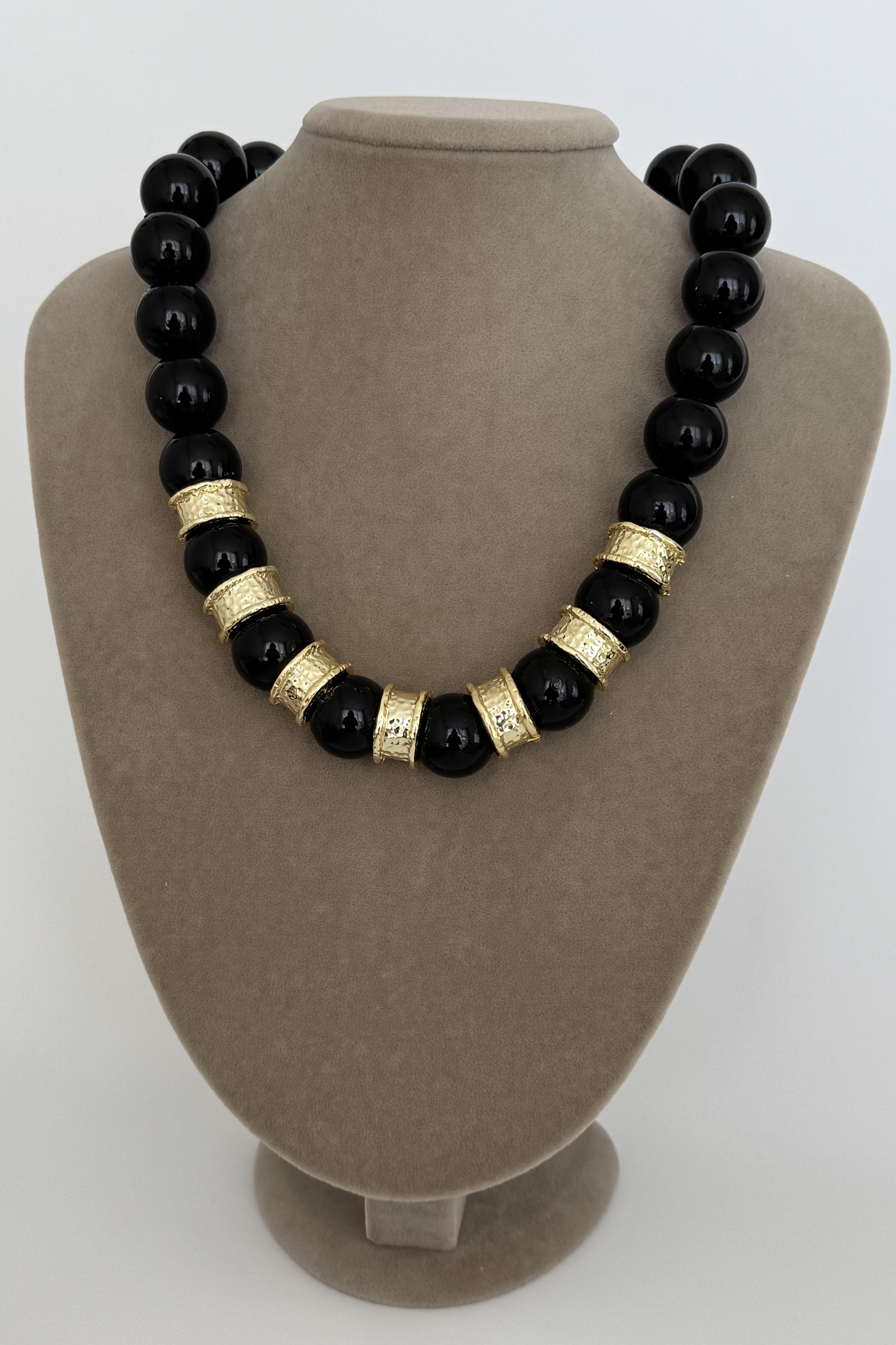 Varox Obsidian Kolye