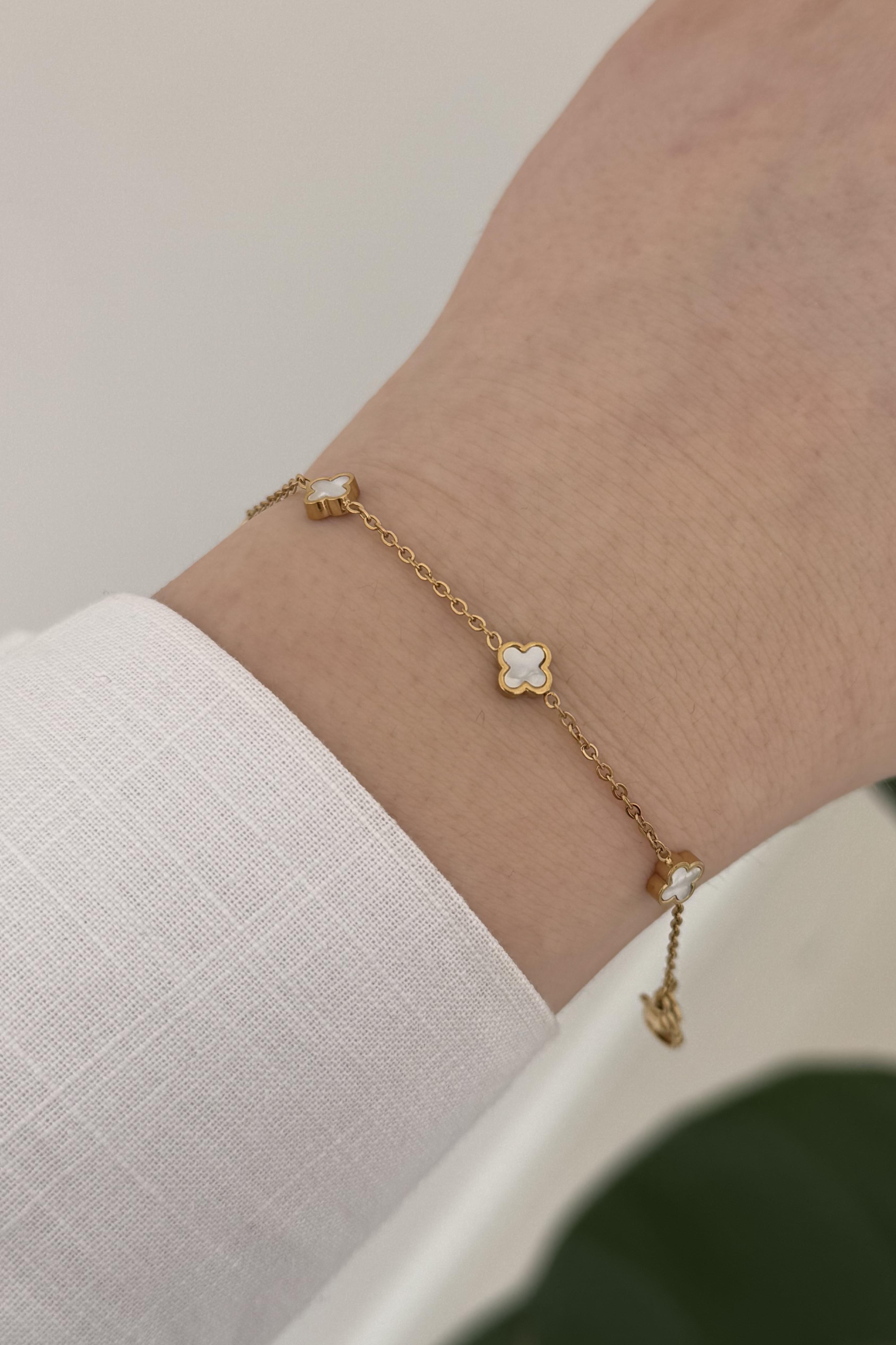 VC Beyaz Mini Bileklik