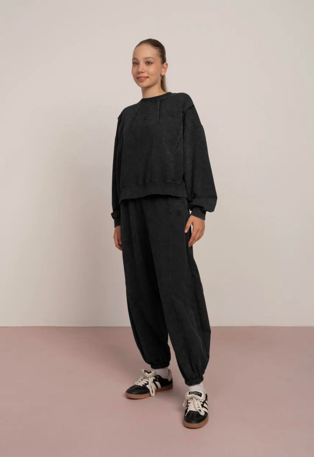 BATİK YIKAMA PAÇA LASTİKLİ KIZ ÇOCUK TAKIM ANTRASİT