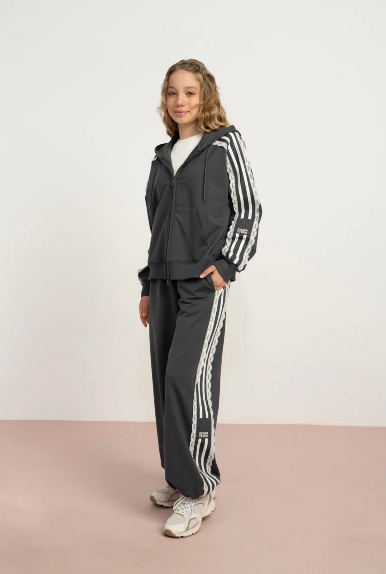 DANTEL DETAYLI EŞOFMAN TAKIMI ANTRASİT