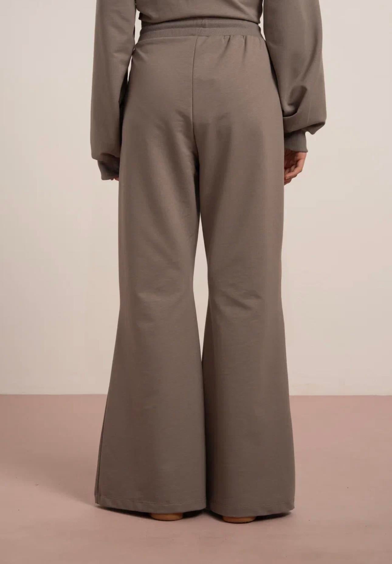 İSPANYOL PAÇA EŞOFMAN ALTI FÜME