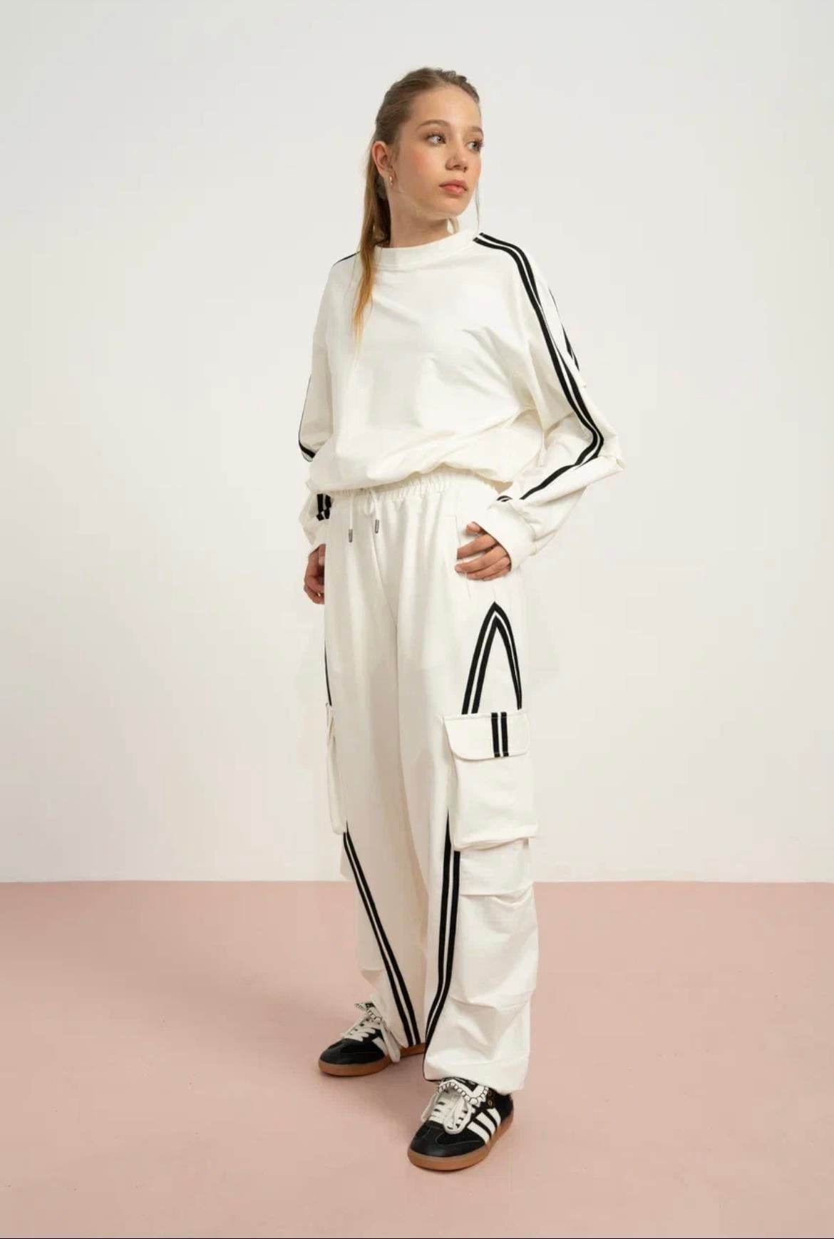 KARGO CEPLİ OVERSİZE EŞOFMAN TAKIMI EKRU