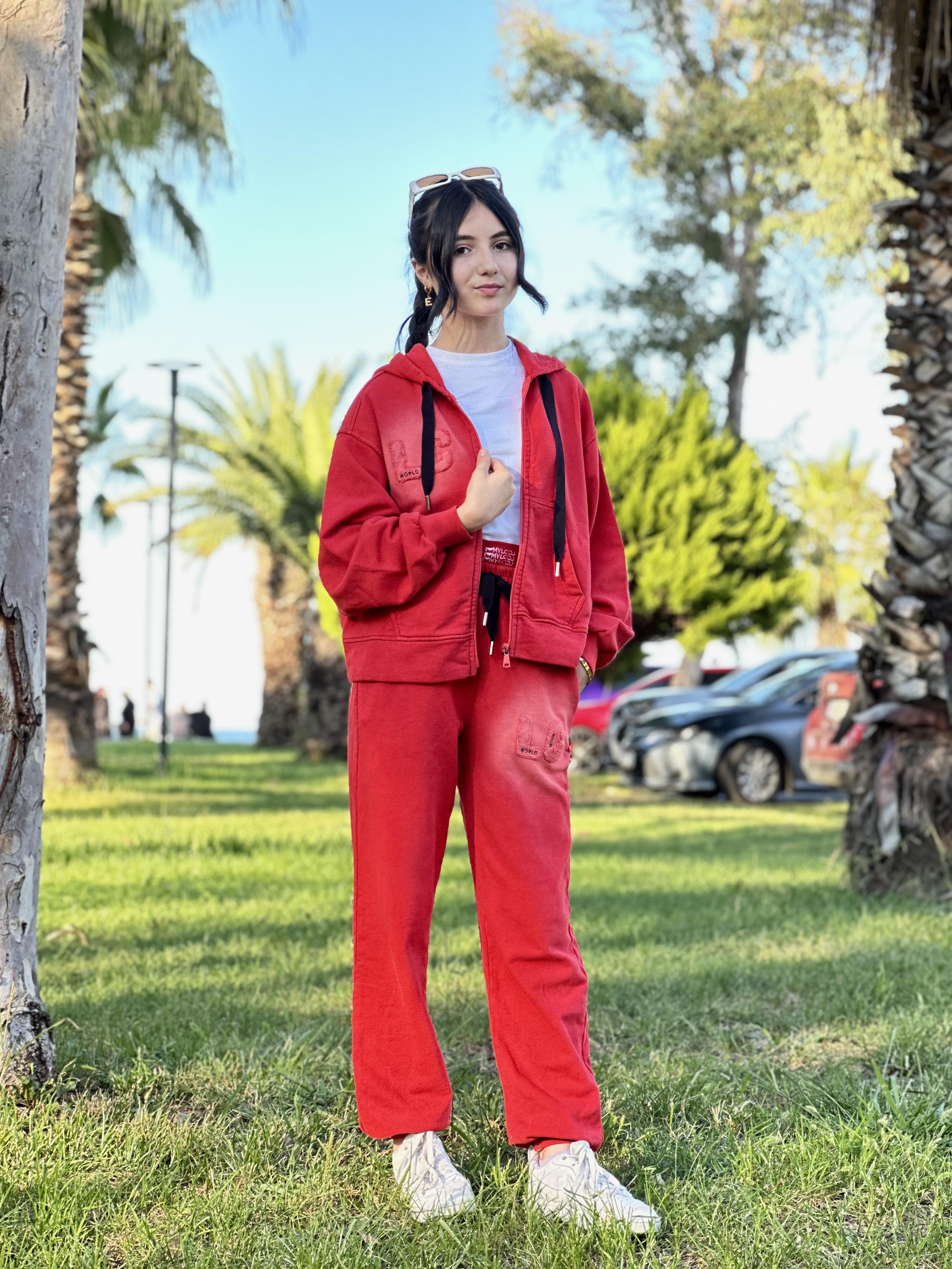 KIRMIZI BATİK YIKAMA  FERMUARLI TAKIM 