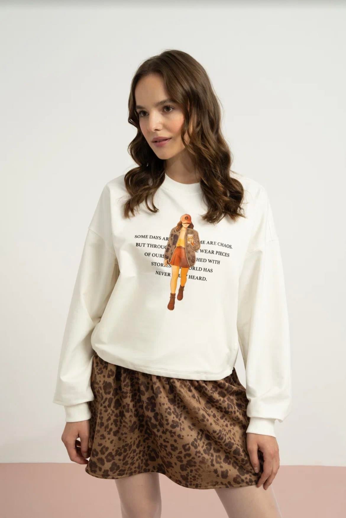 KIZ FİGÜRLÜ İKİ İPLİK OVERSİZE SWEATSHİRT EKRU-VİZON 