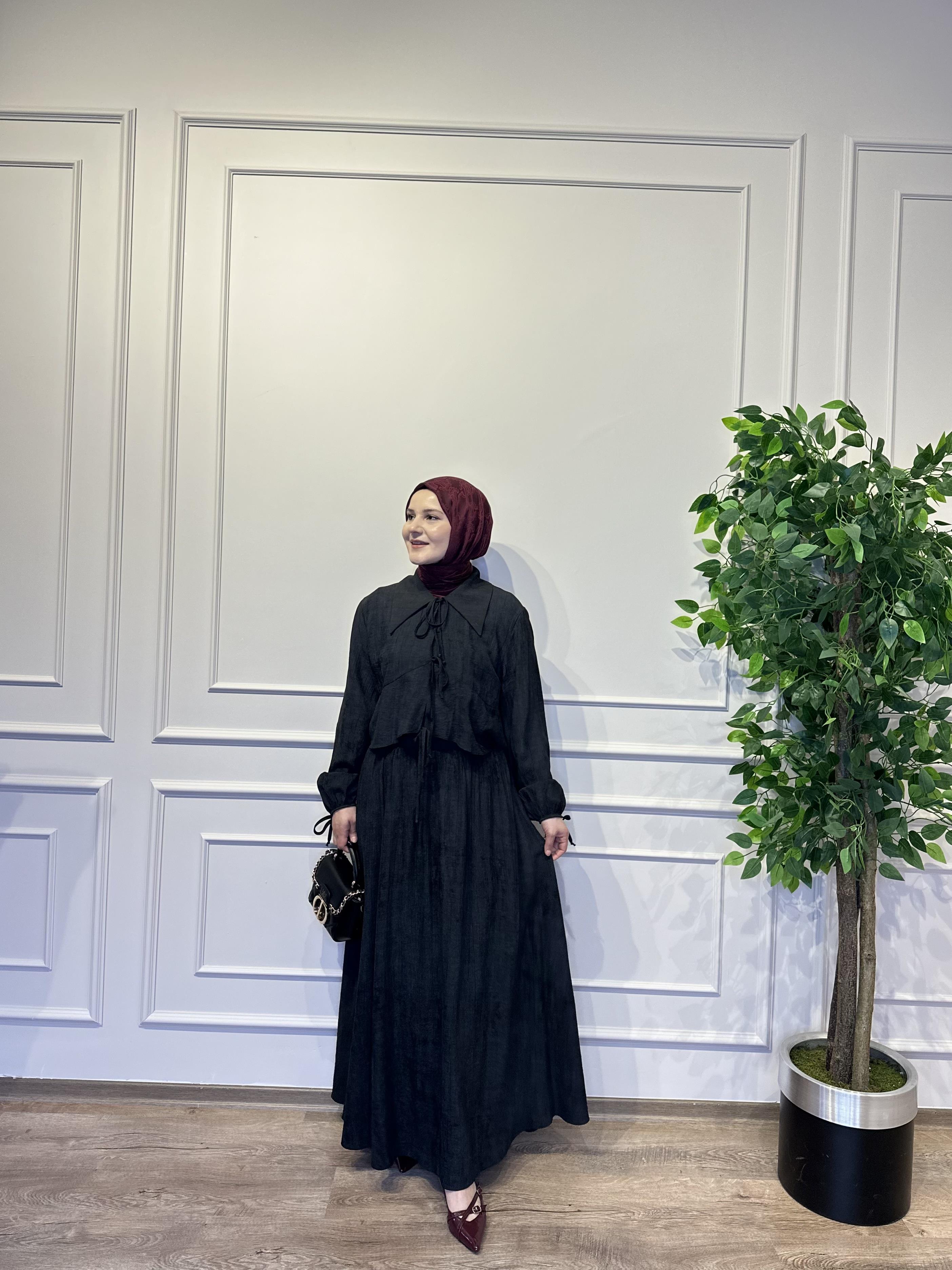 LEVİDOR SİYAH ETEKLİ TAKIM